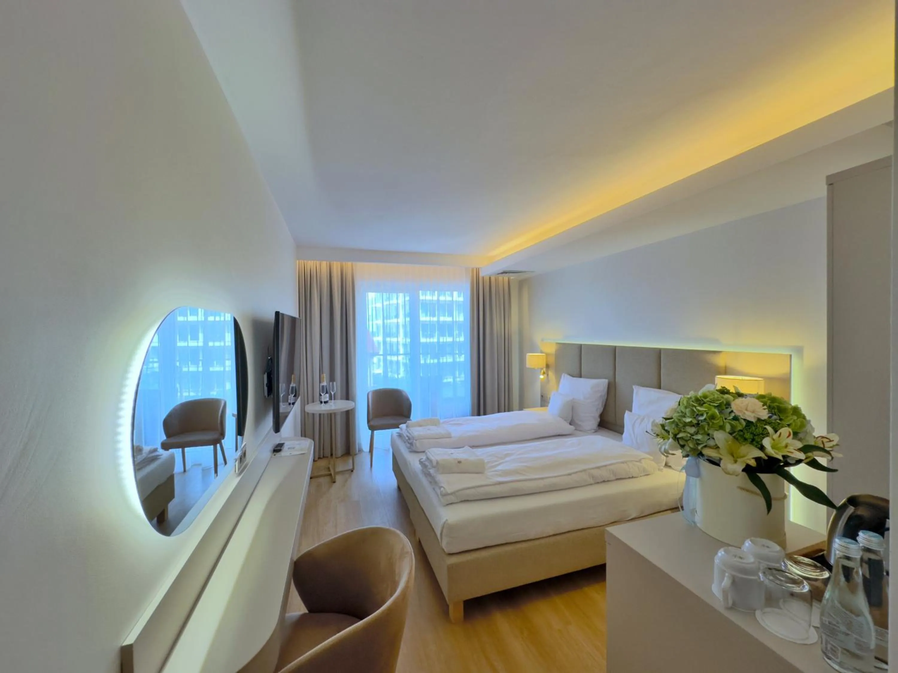 Photo of the whole room, Bed in Król Plaza Spa & Wellness