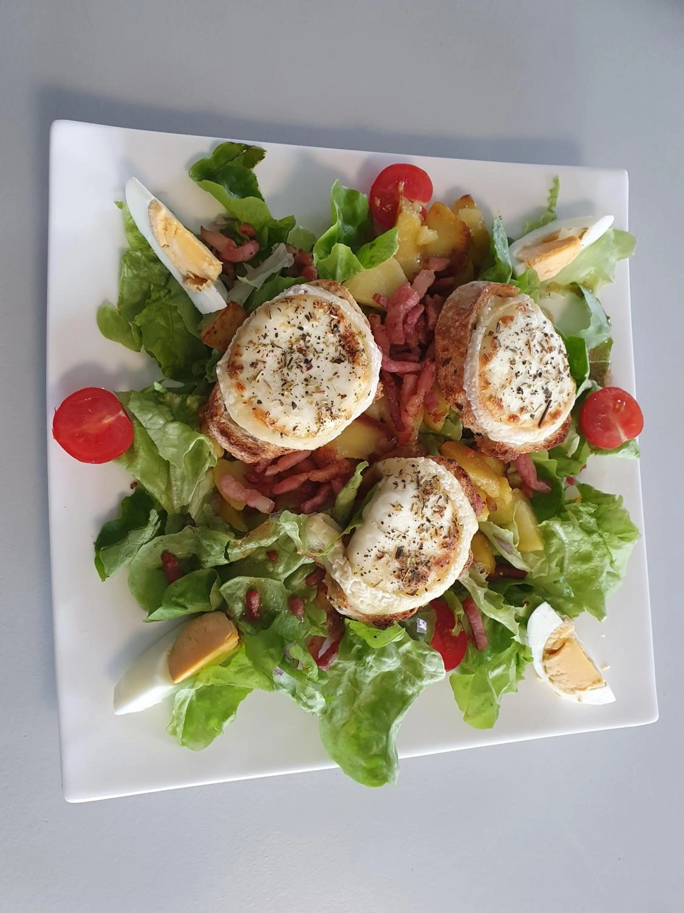 Restaurant/places to eat in Chambre d'Hôte Les Ondines