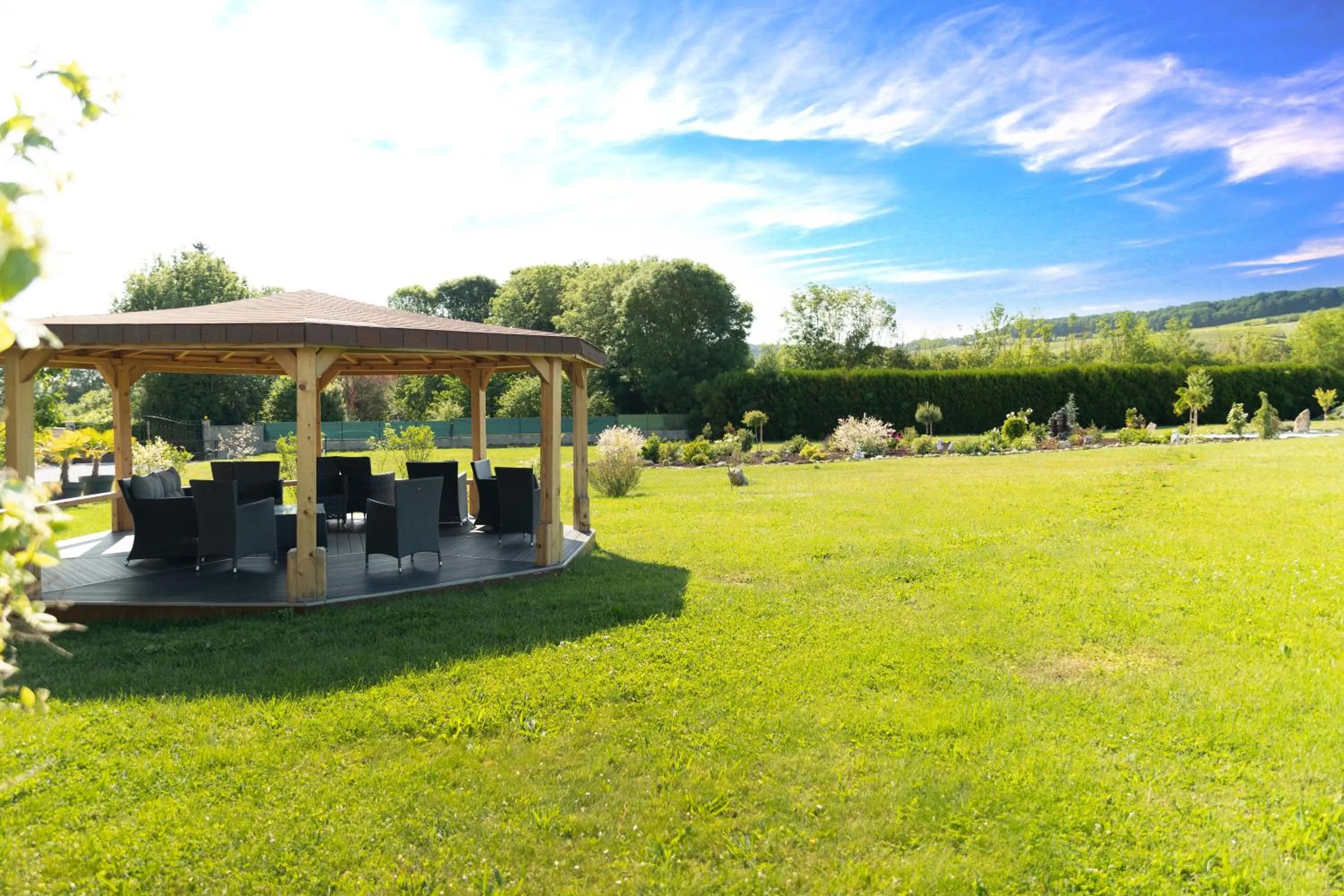 Garden view in Chambre d'Hôte Les Ondines