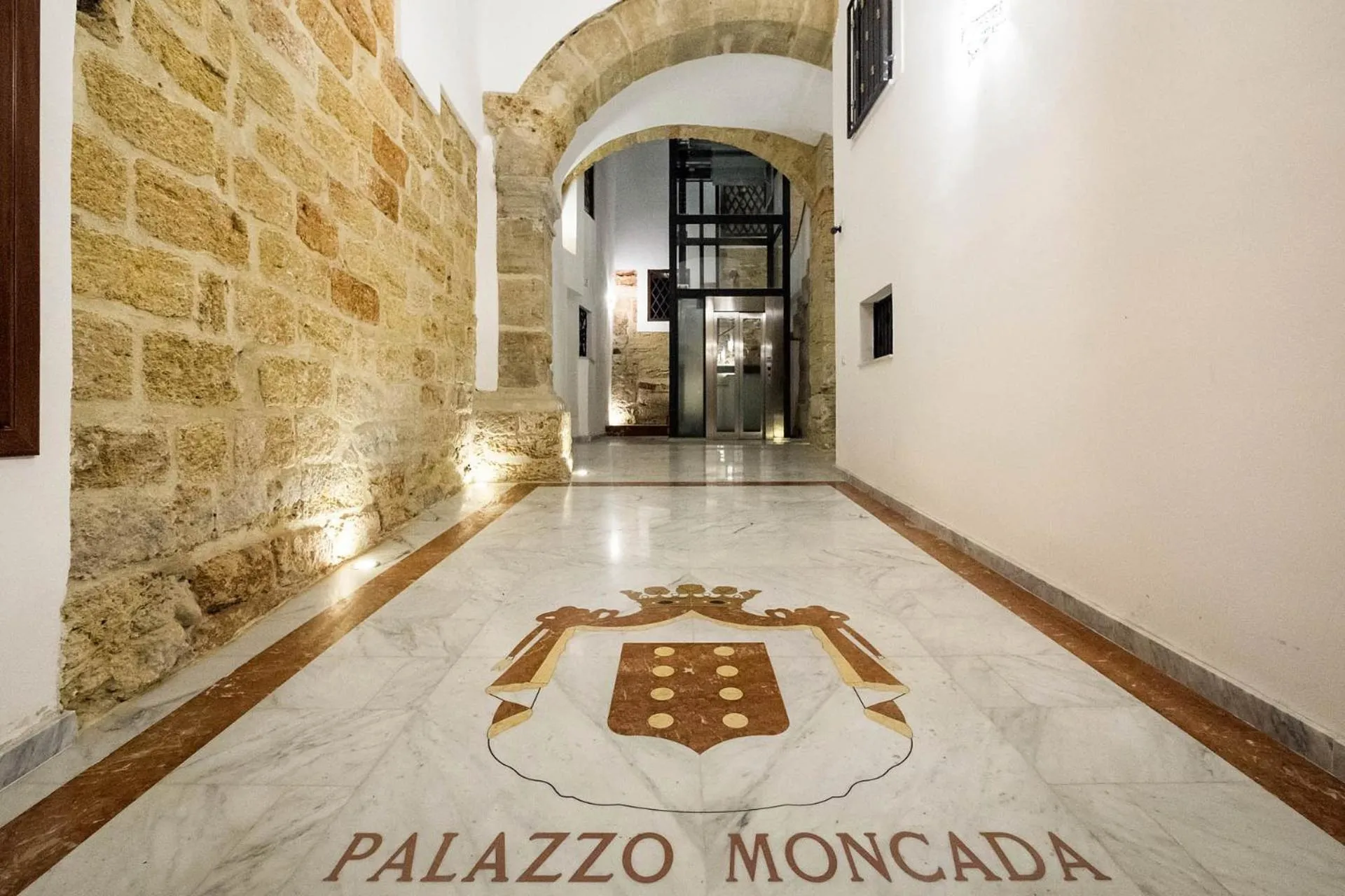 Lobby or reception in Quattro Canti Apartments