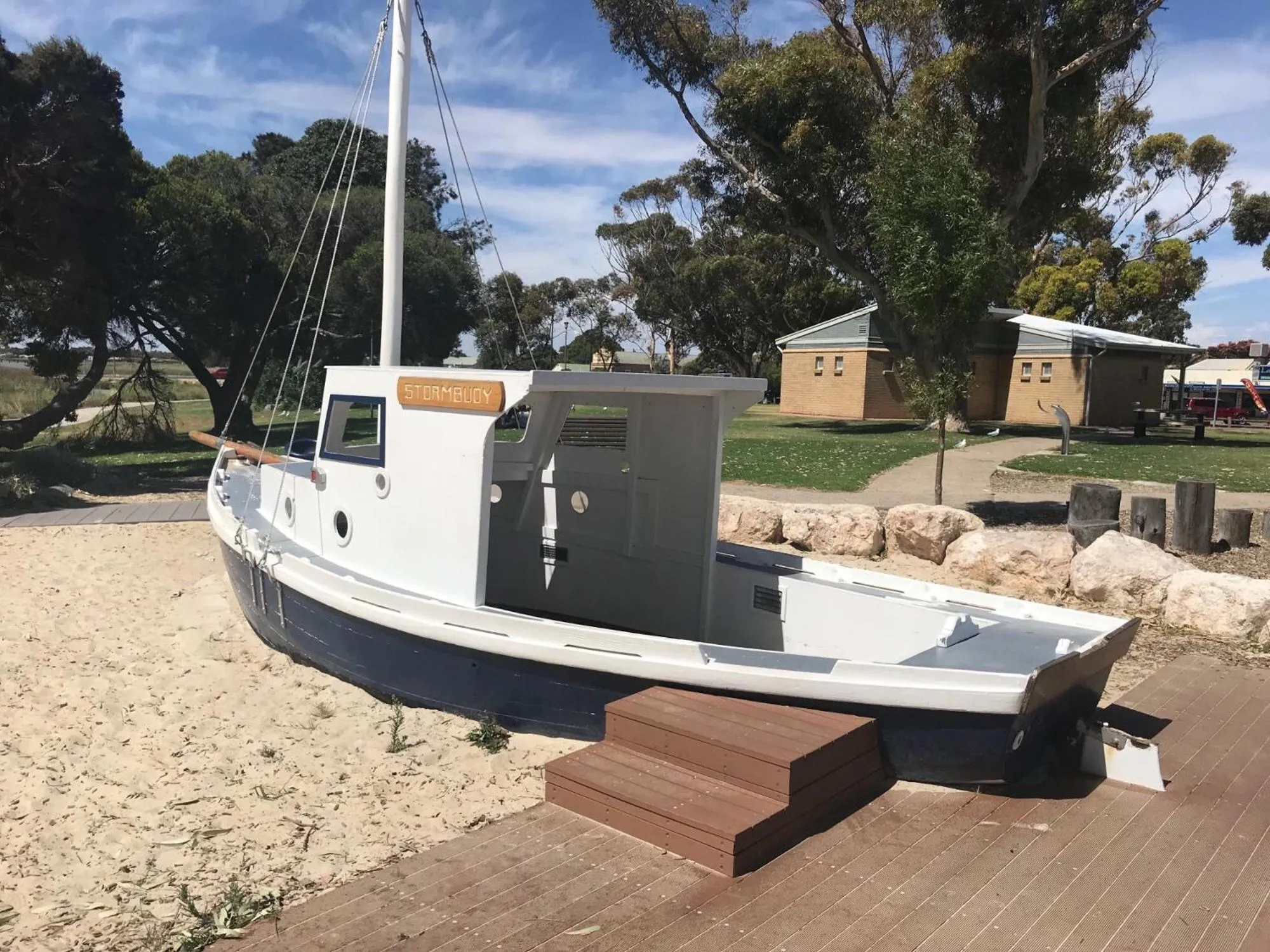 Children play ground in Lake Albert Motel