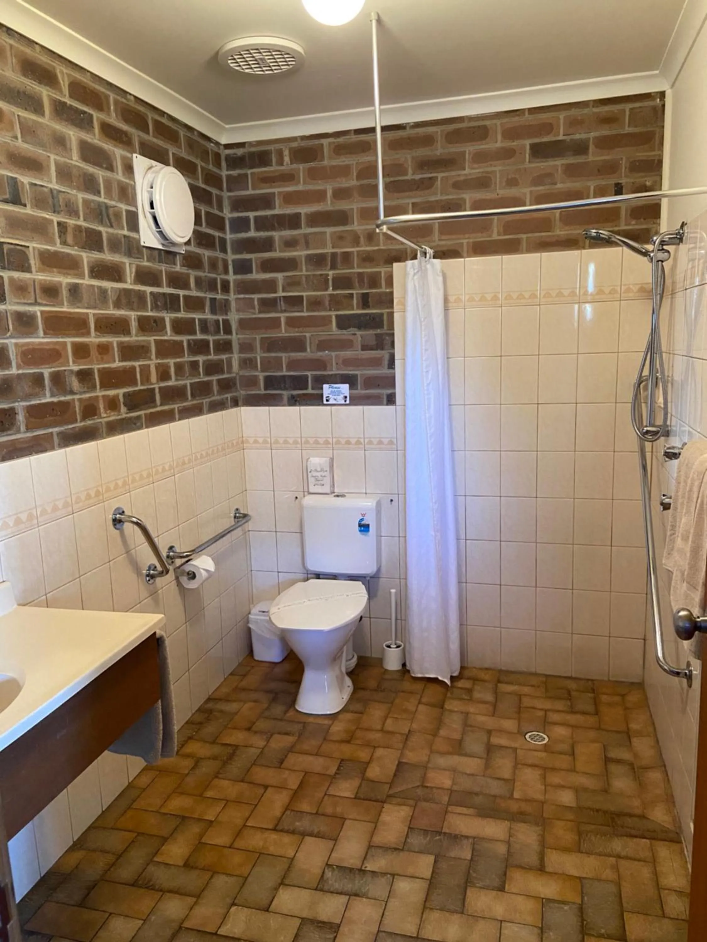 People in Lake Albert Motel