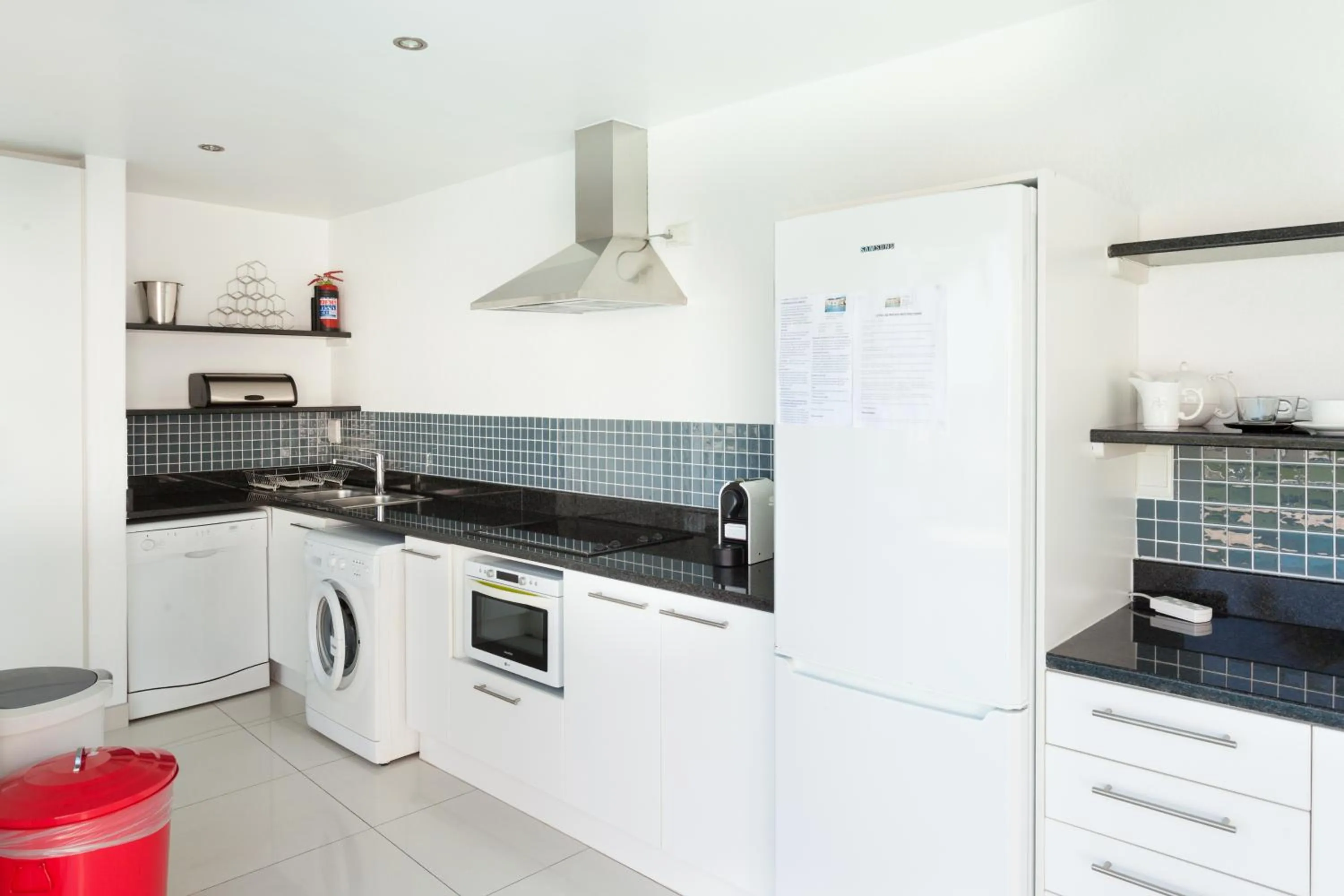 Kitchen or kitchenette in Funkey Villas Cape Town