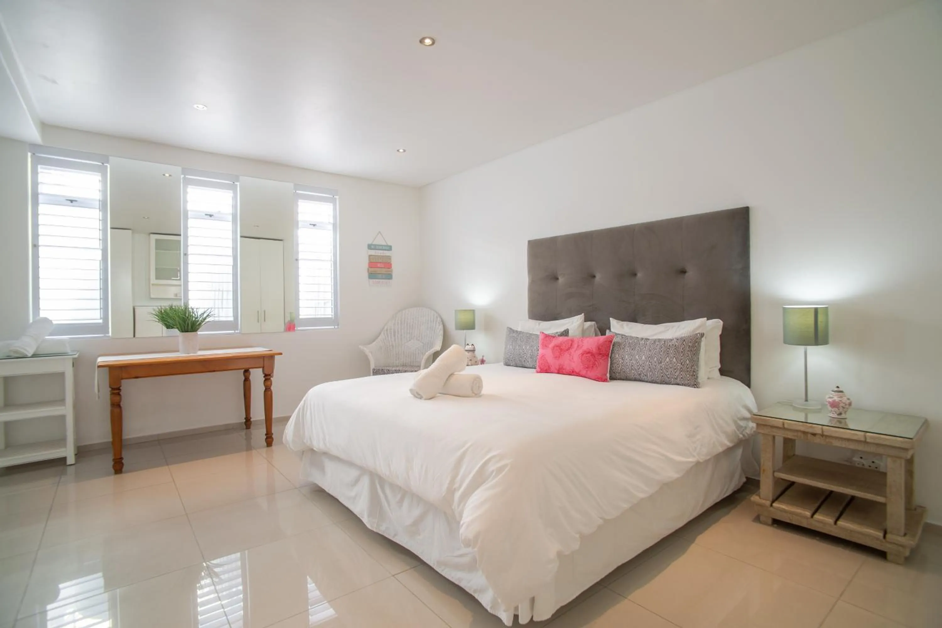 Bedroom, Bed in Funkey Villas Cape Town