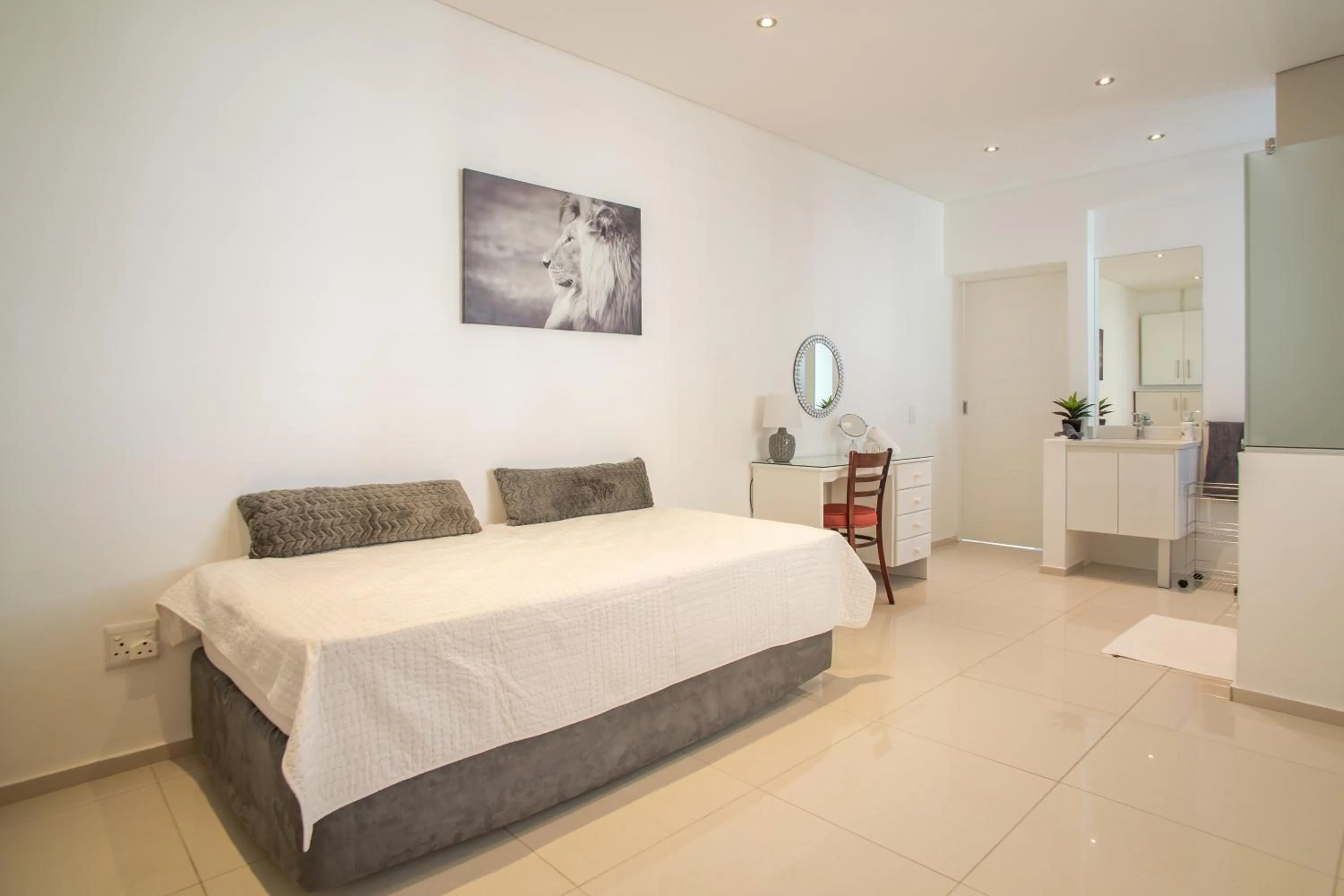 Bedroom, Bed in Funkey Villas Cape Town