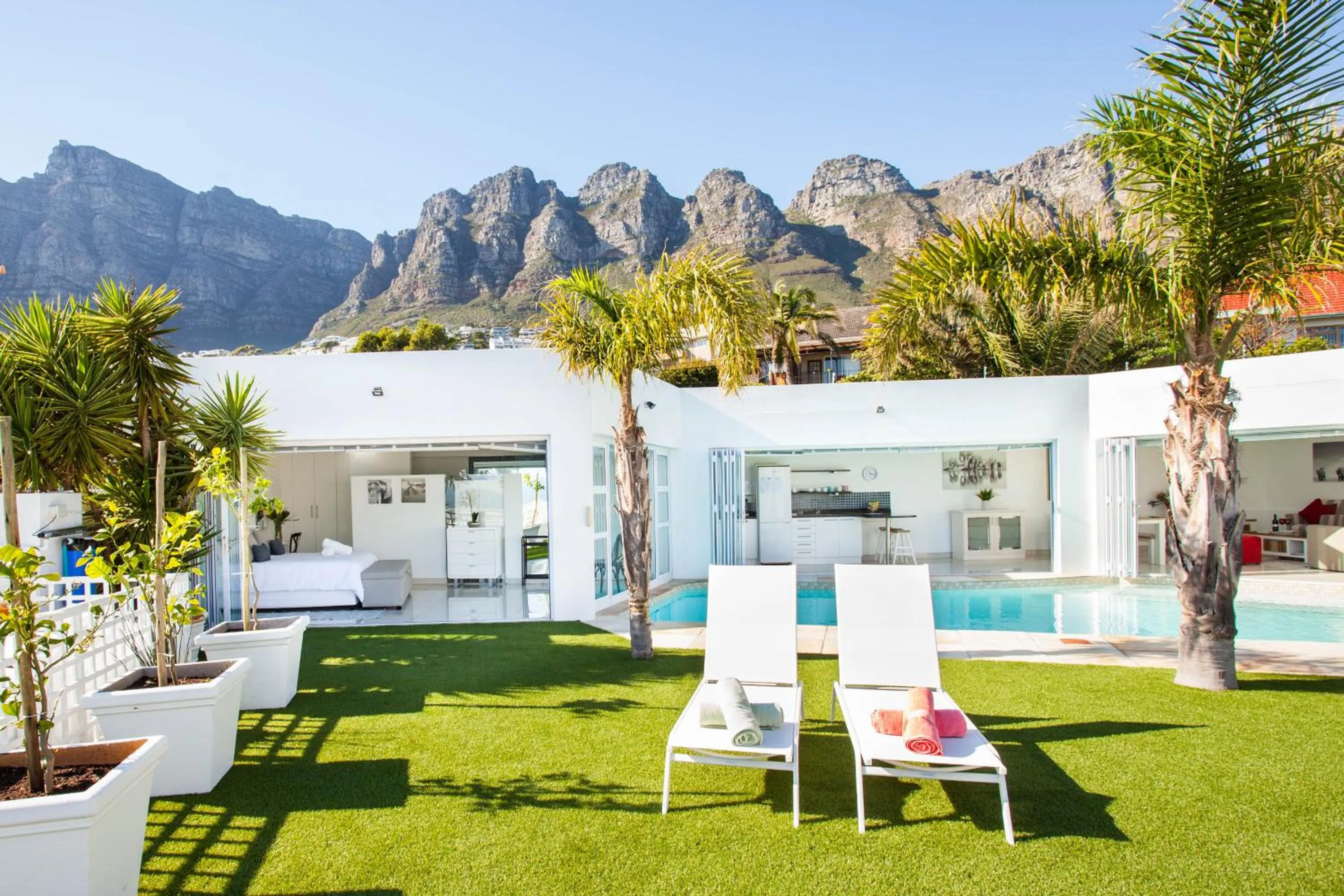 Garden view in Funkey Villas Cape Town