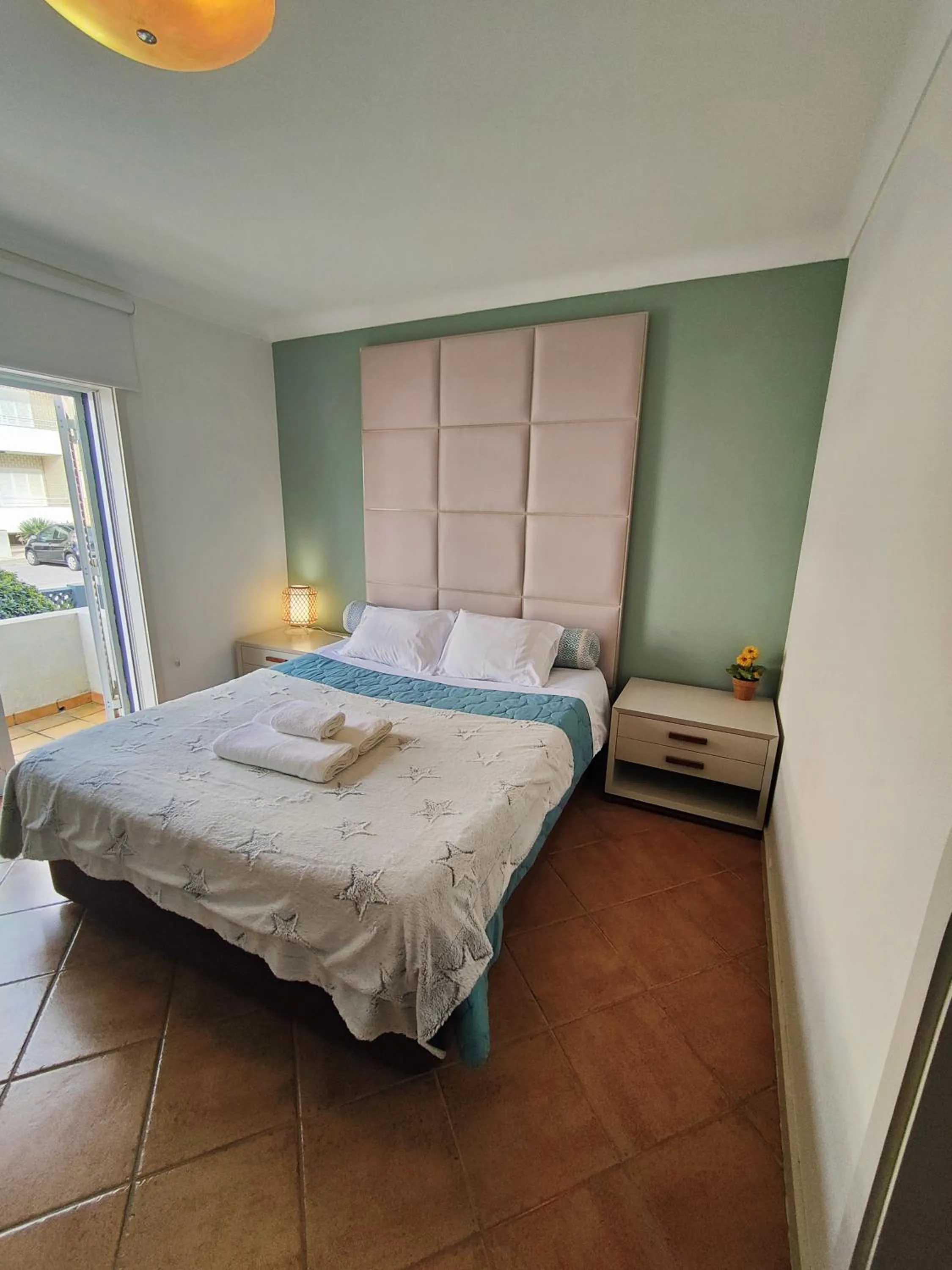 Double Room with Shared Bathroom in Vagueira Guest House