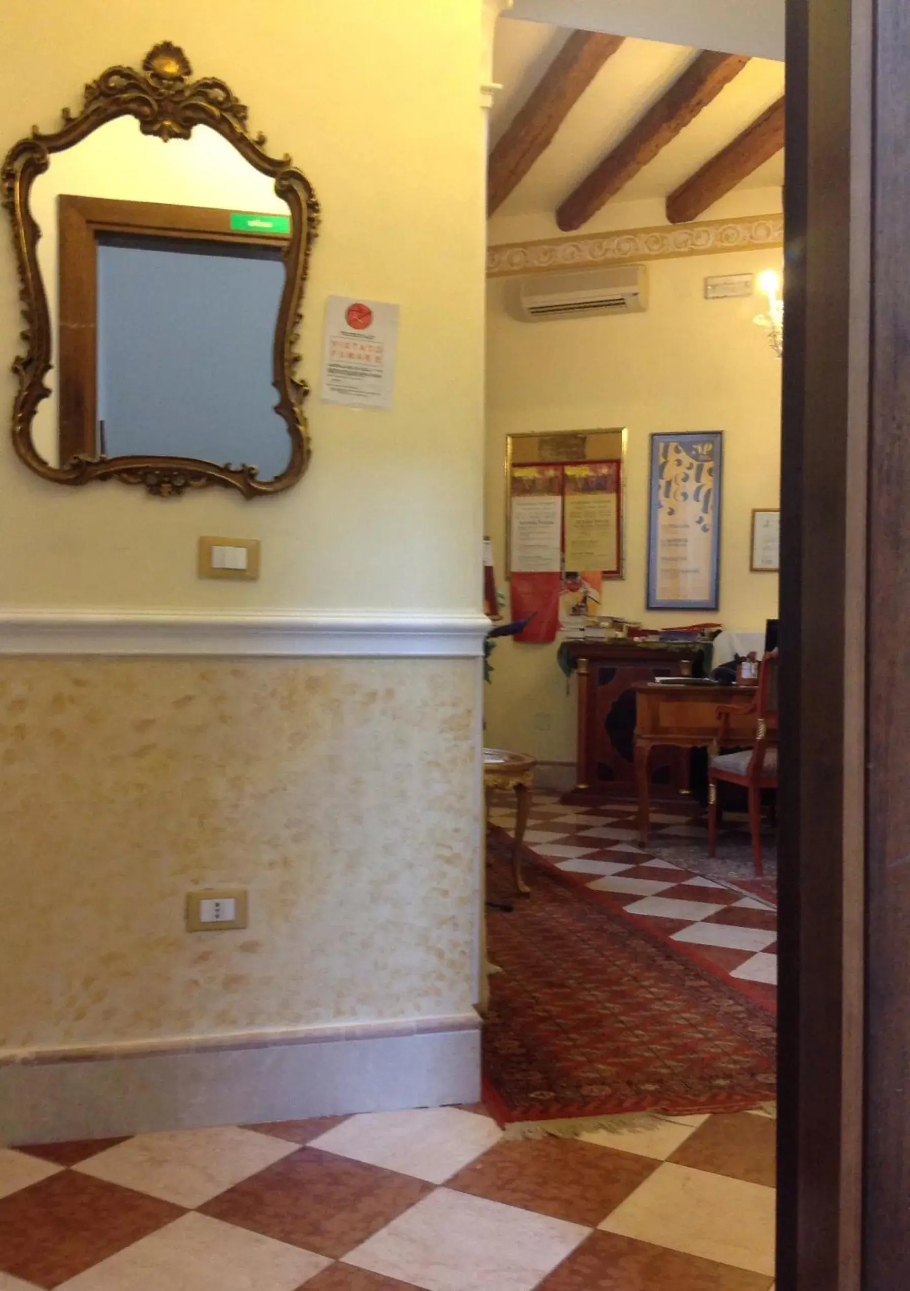 Lobby or reception in Casa Alla Fenice Lobby or reception in Casa Alla Fenice