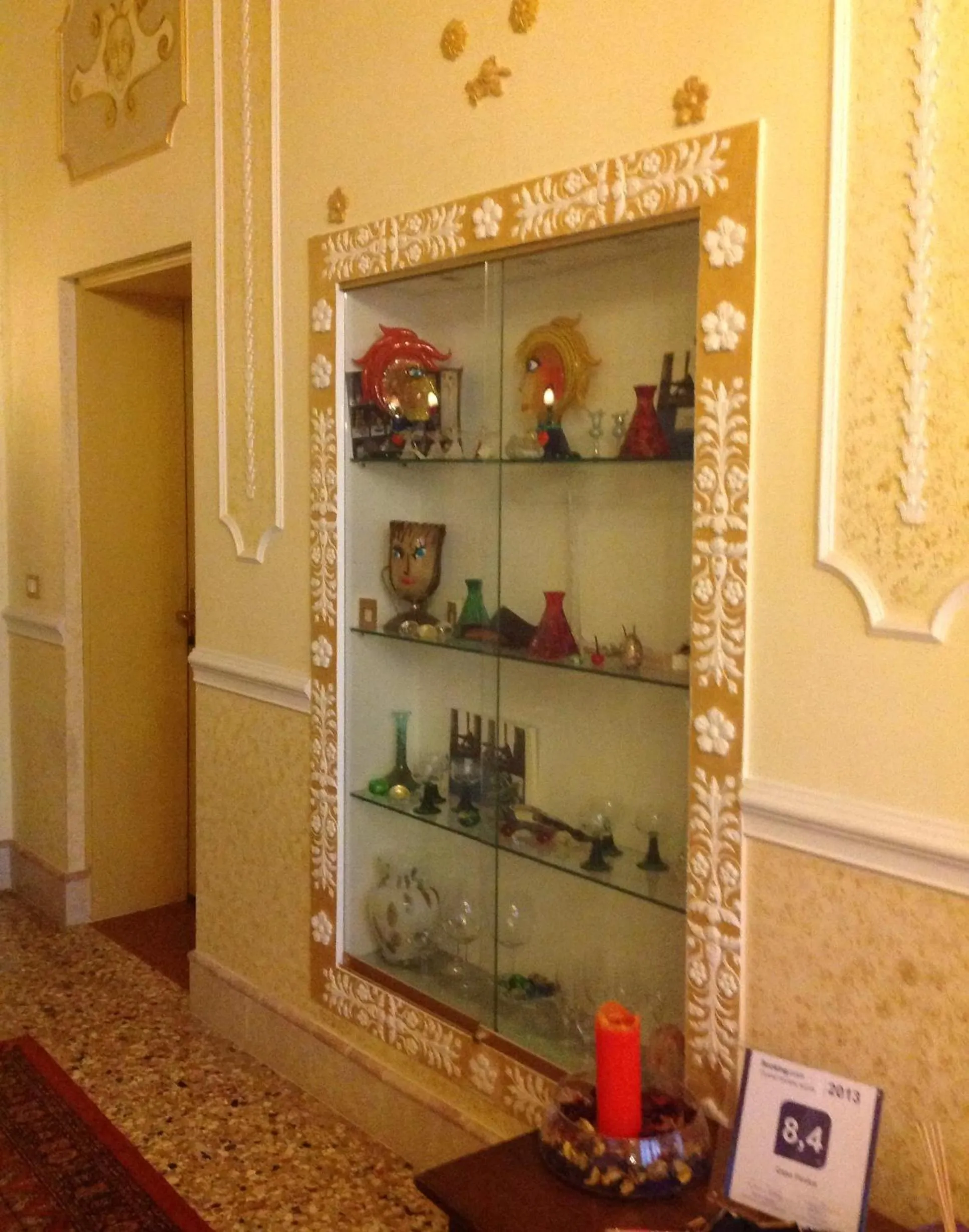 Decorative detail in Casa Alla Fenice