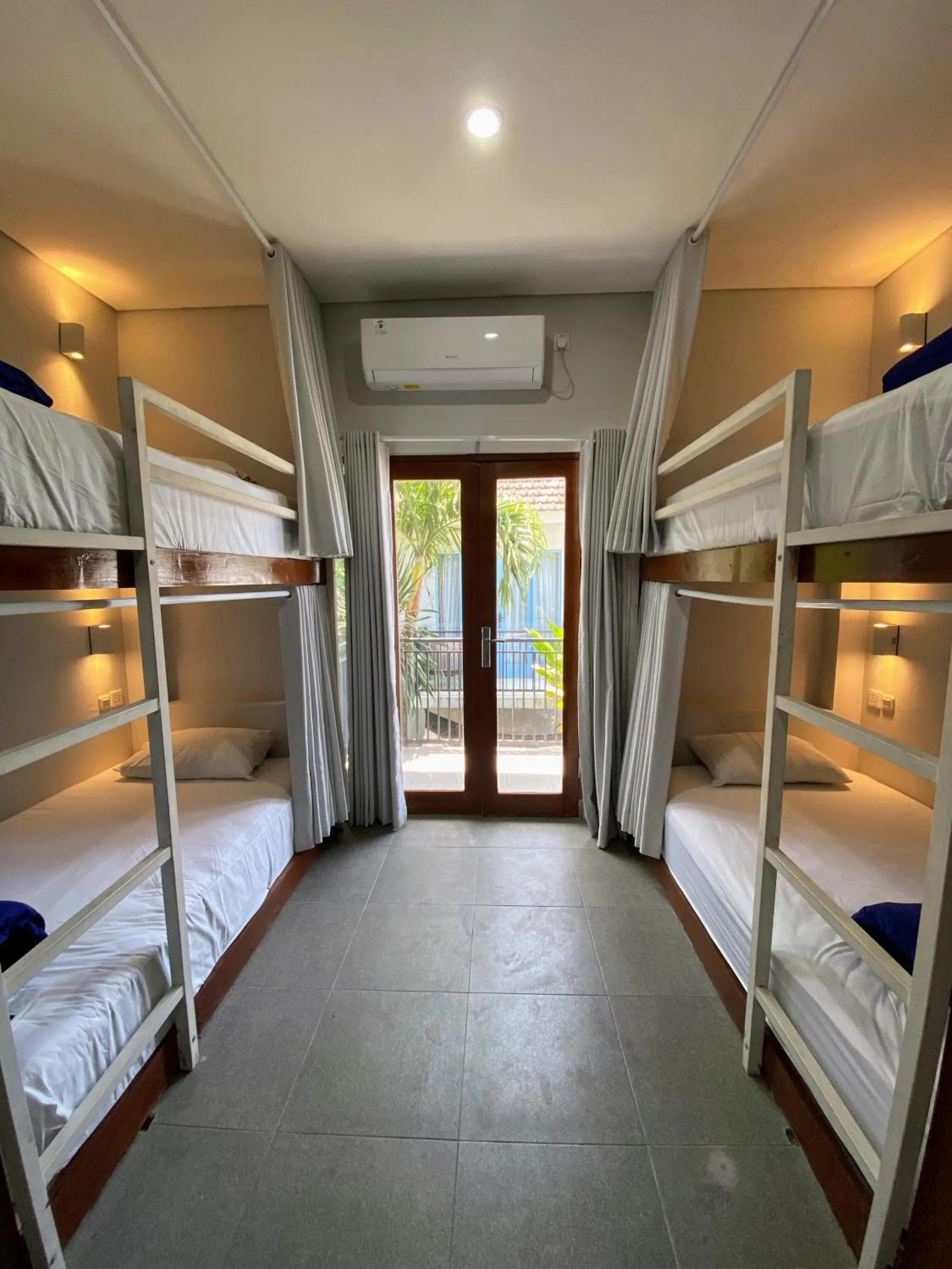 Gatsby Hotel Hostel