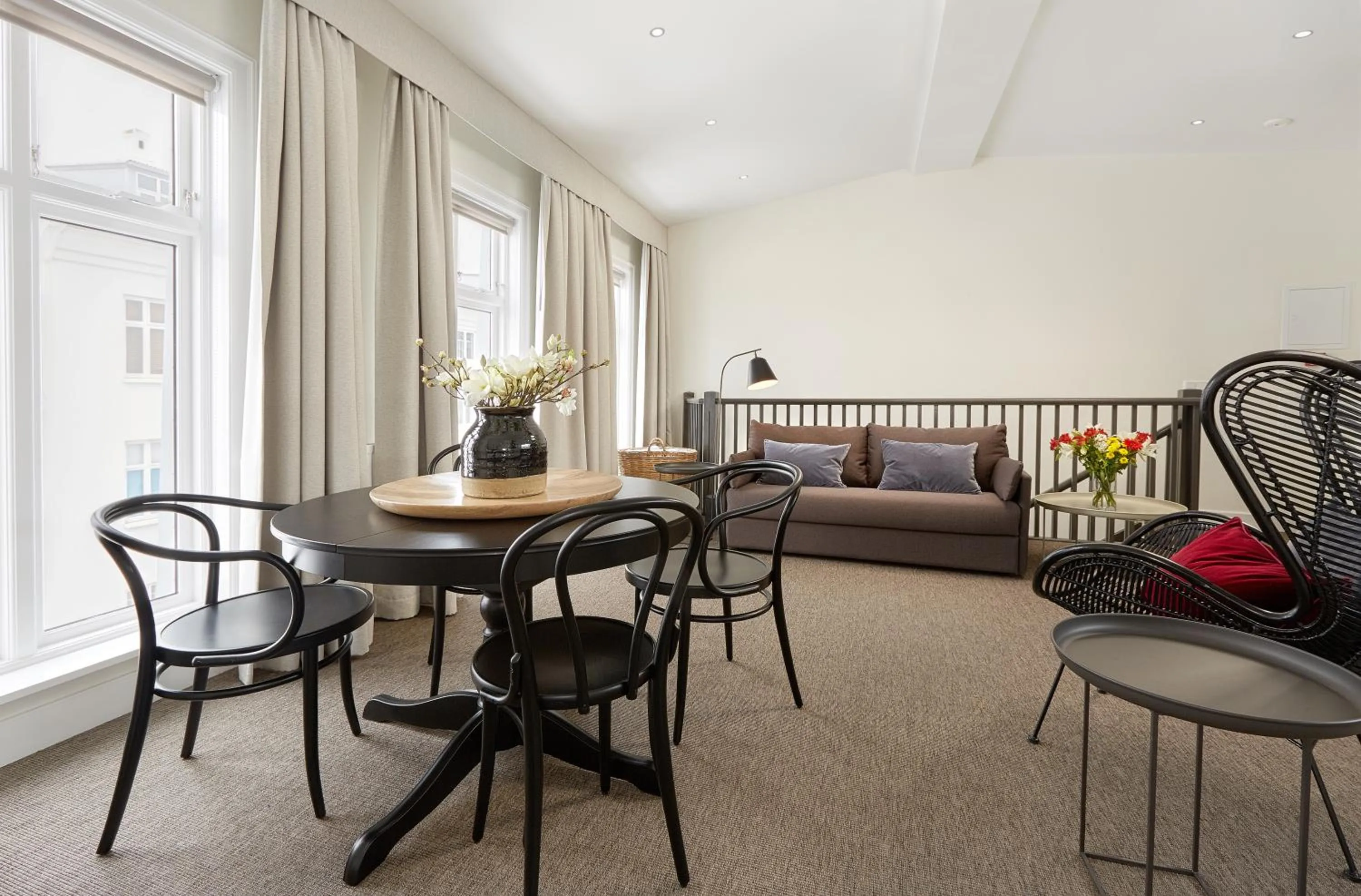 Dining area in Ice Apartments Reykjavik by Heimaleiga