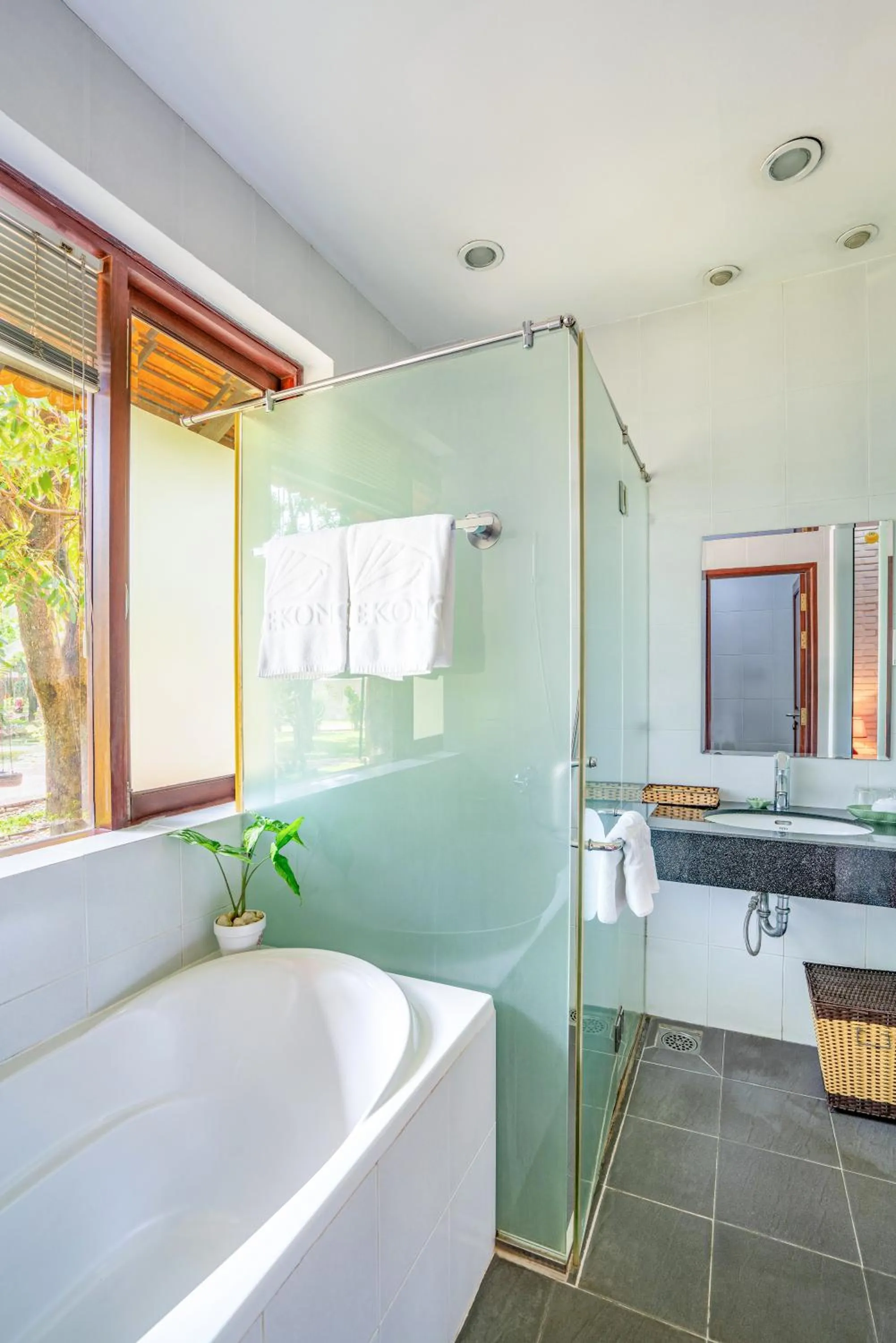 Mekong Long Thanh Resort & Reststop