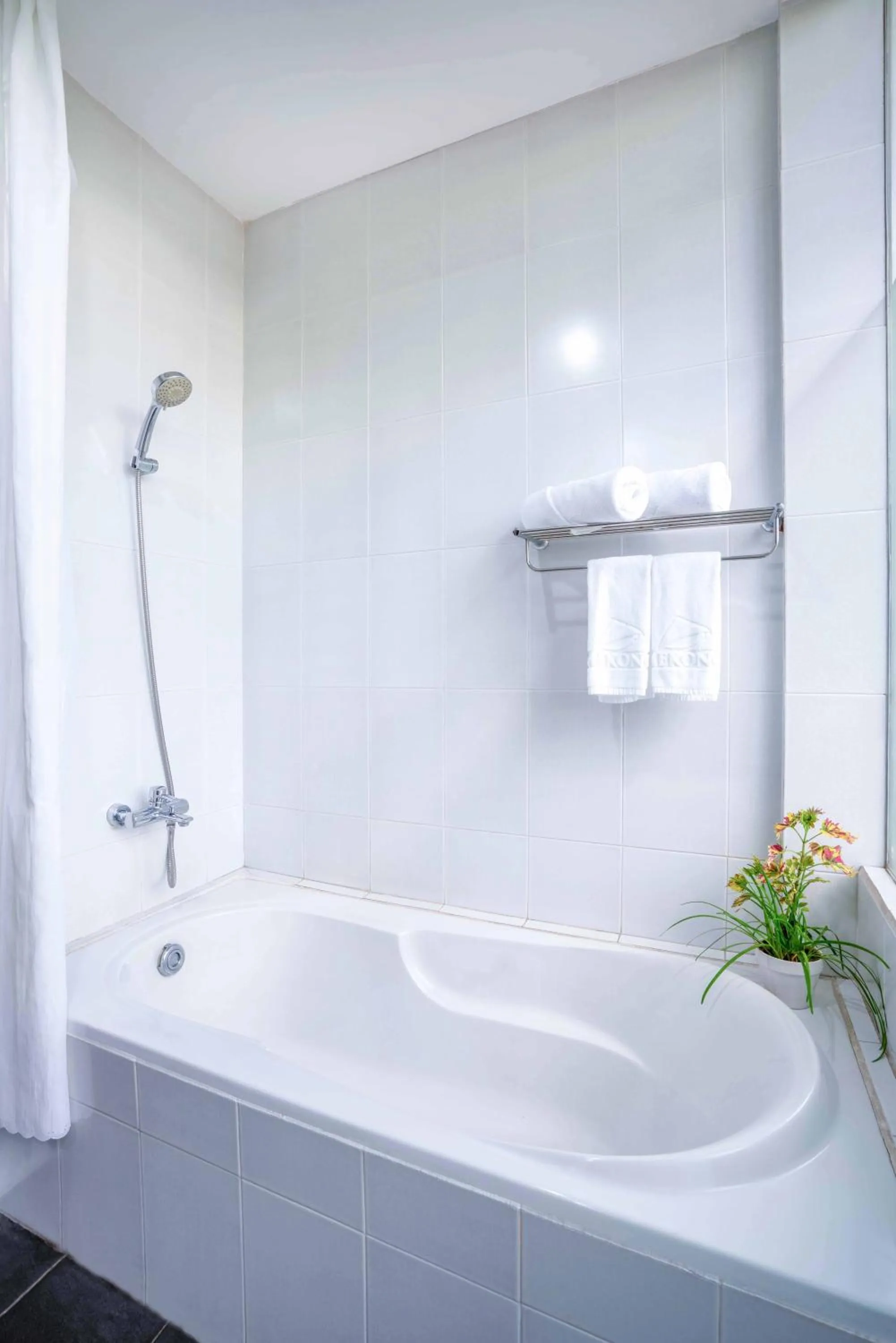 Mekong Long Thanh Resort & Reststop