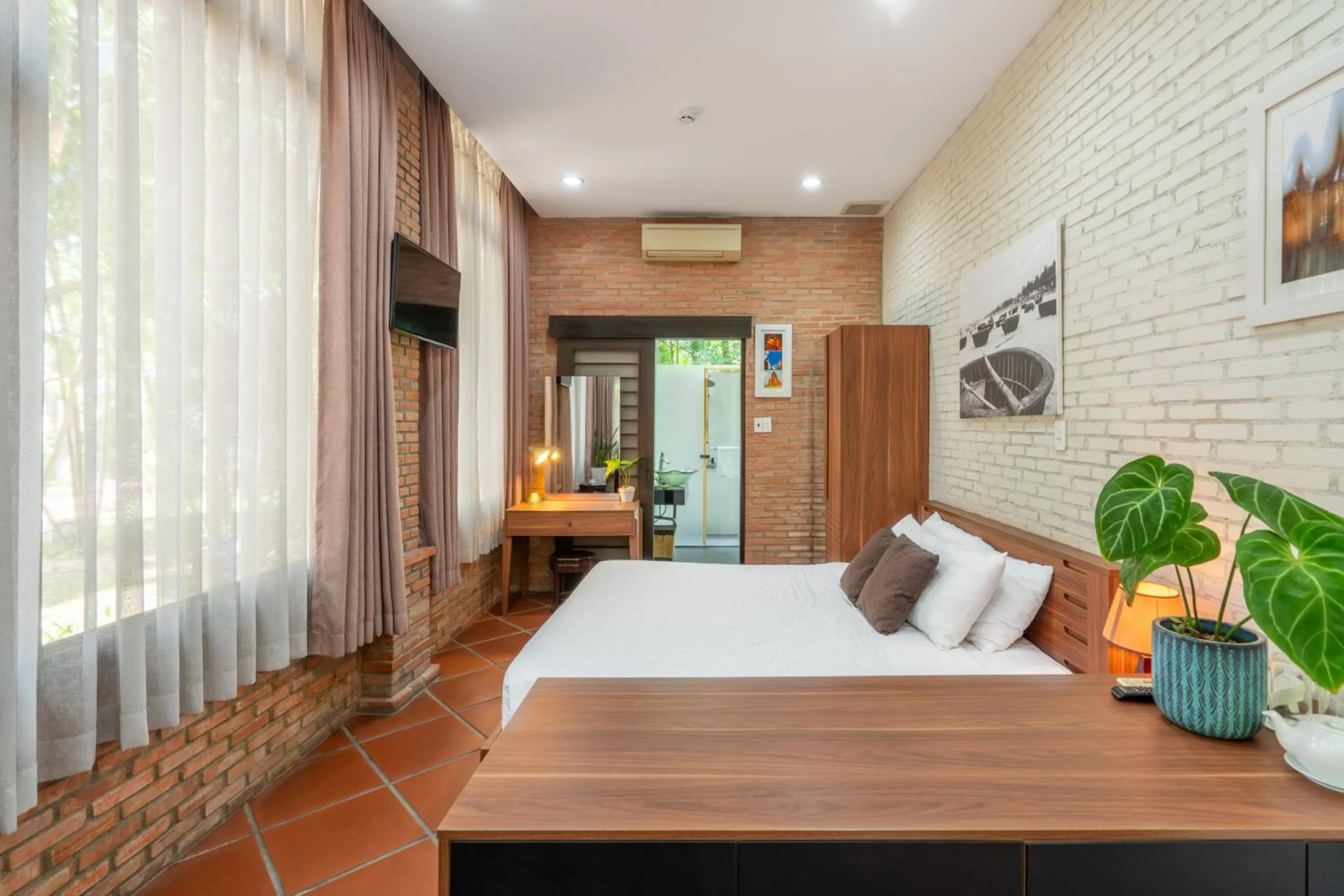 Bed in Mekong Long Thanh Resort & Reststop