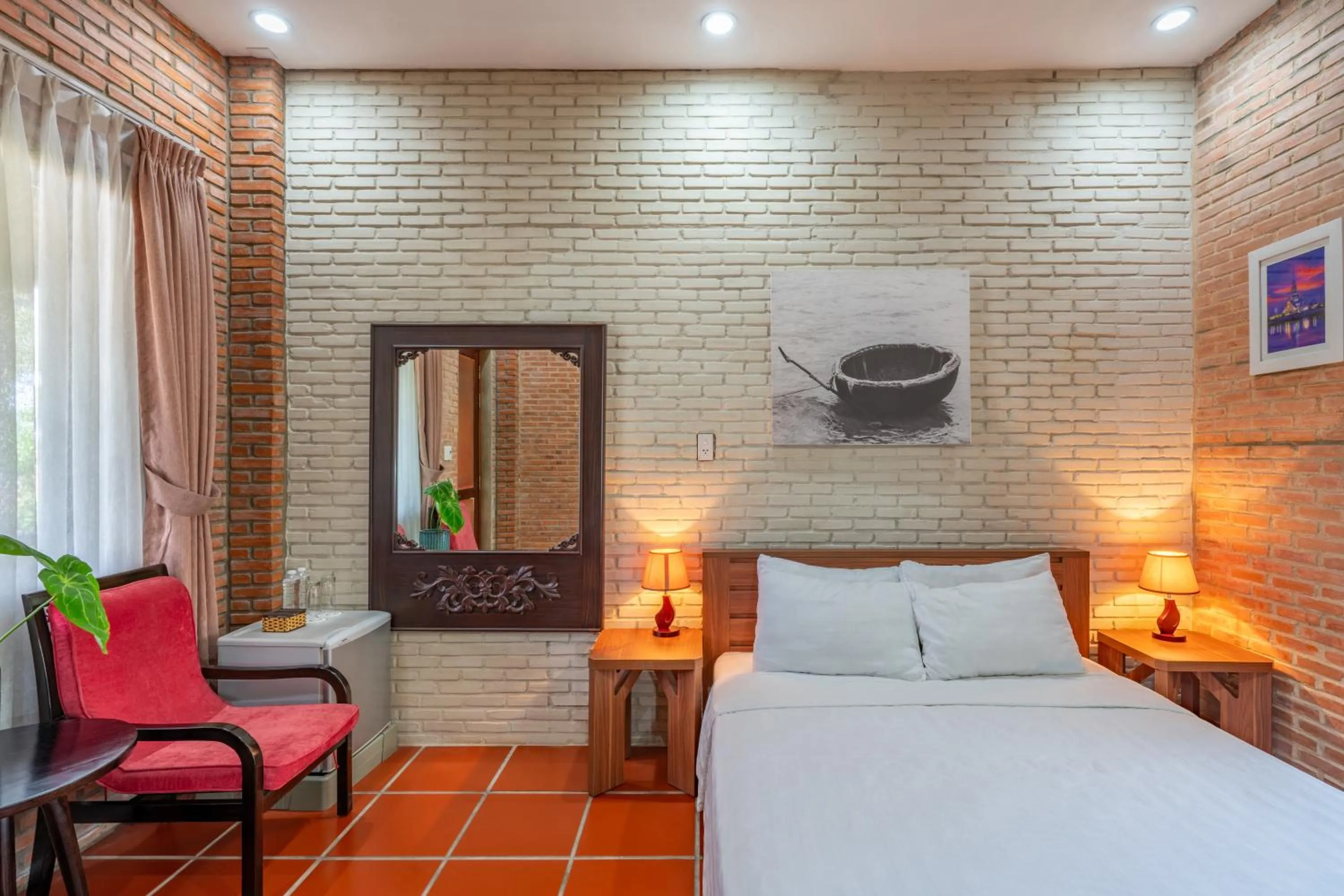 Bed in Mekong Long Thanh Resort & Reststop