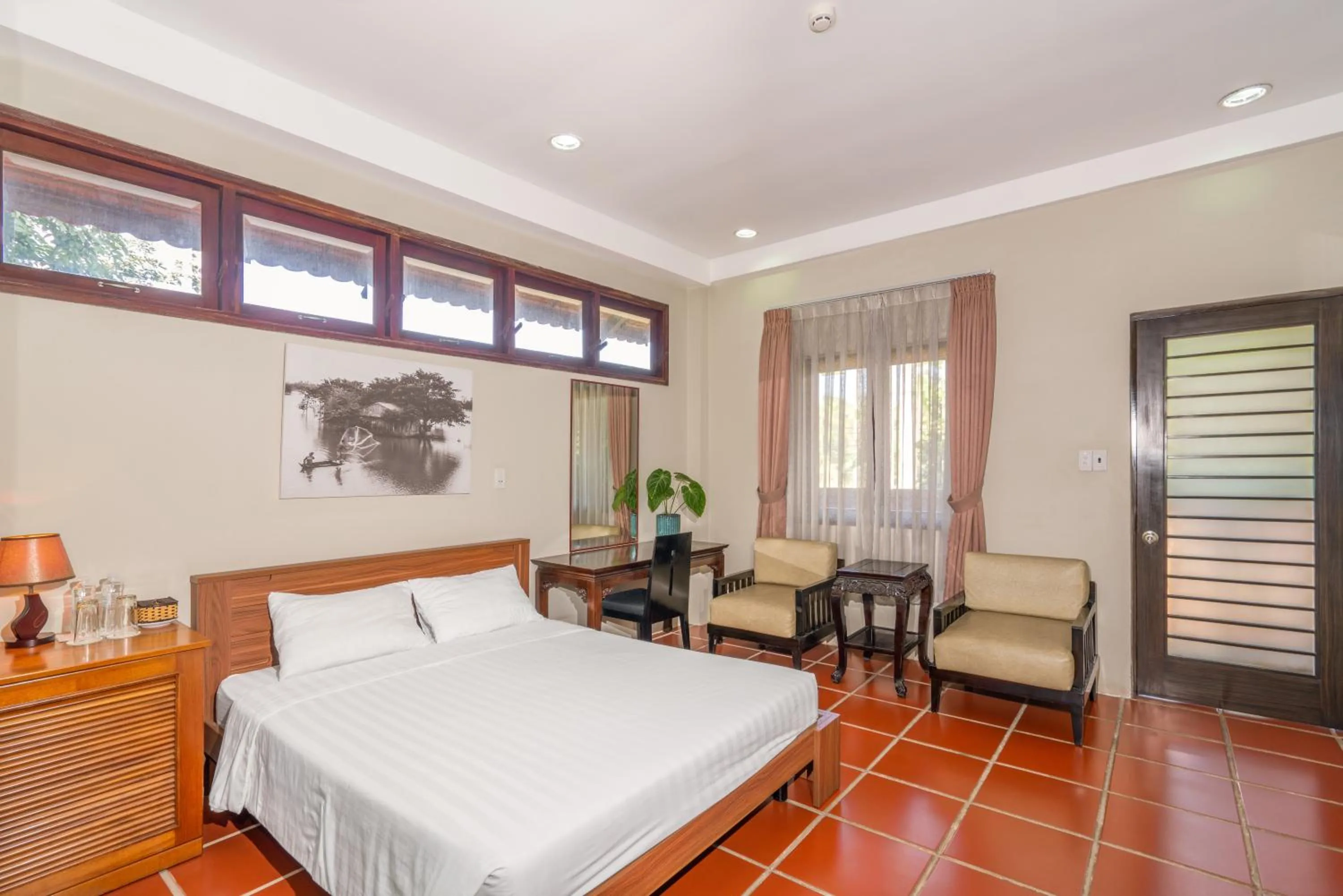 Bed in Mekong Long Thanh Resort & Reststop