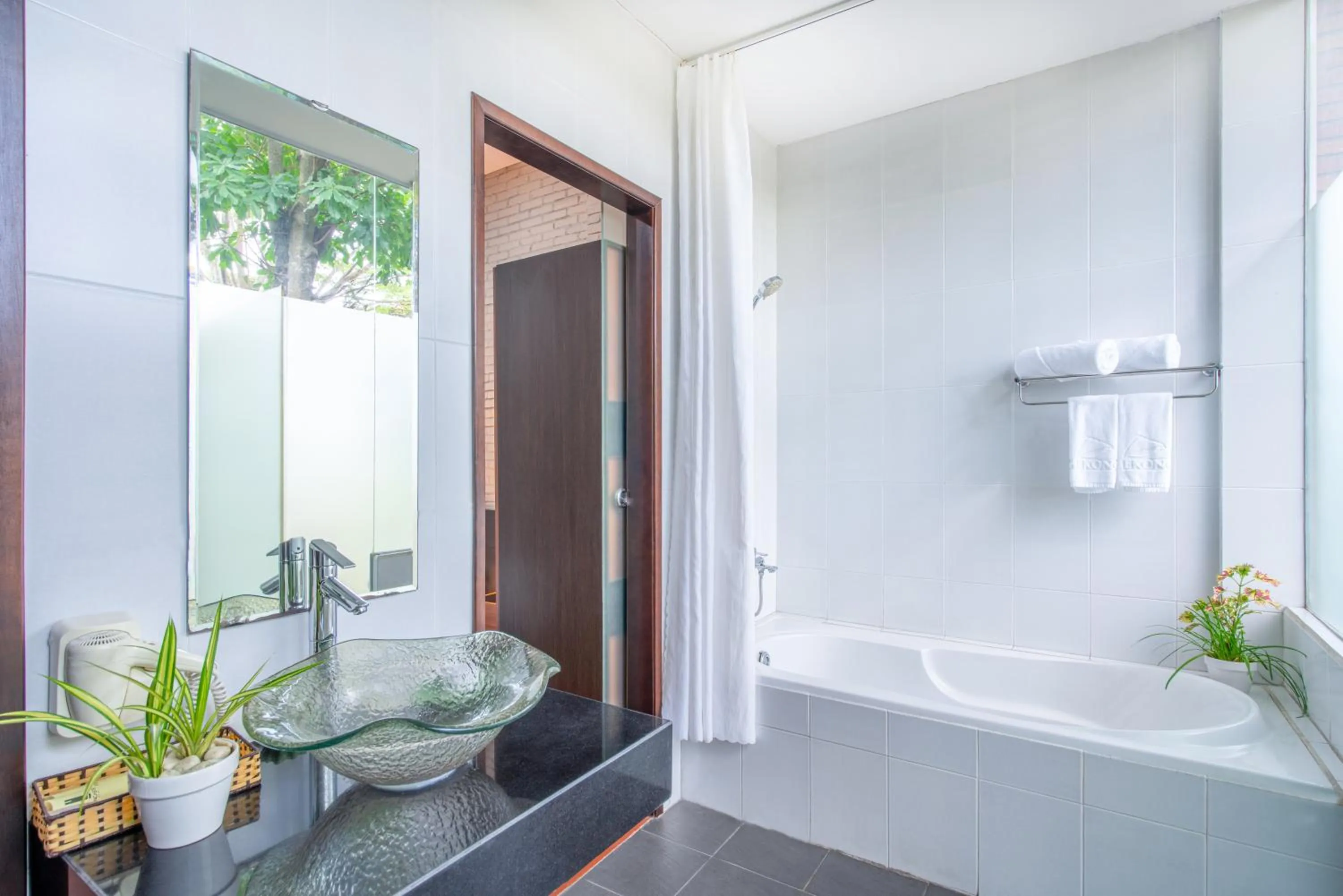 Mekong Long Thanh Resort & Reststop