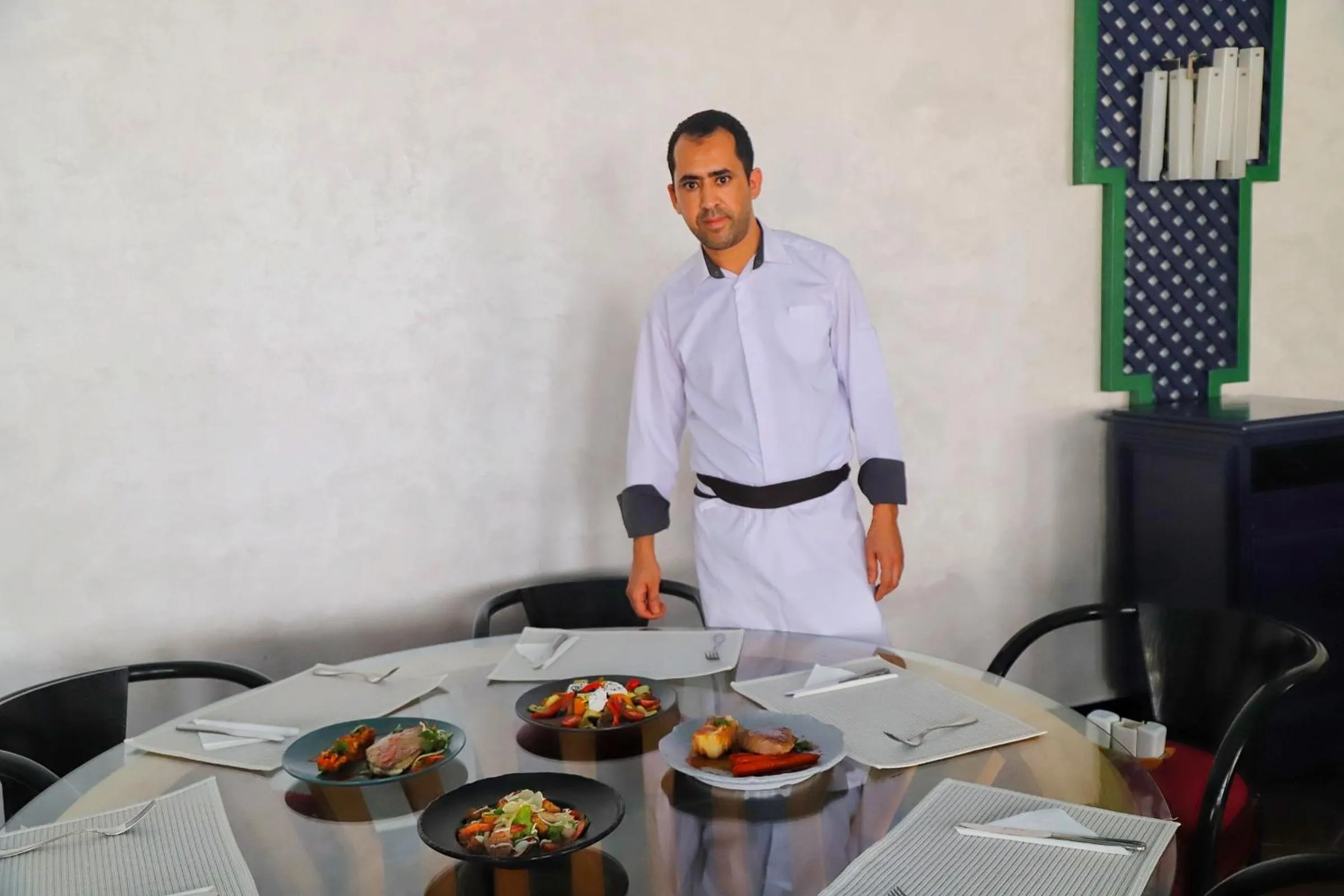 Restaurant/places to eat in Hotel Parador