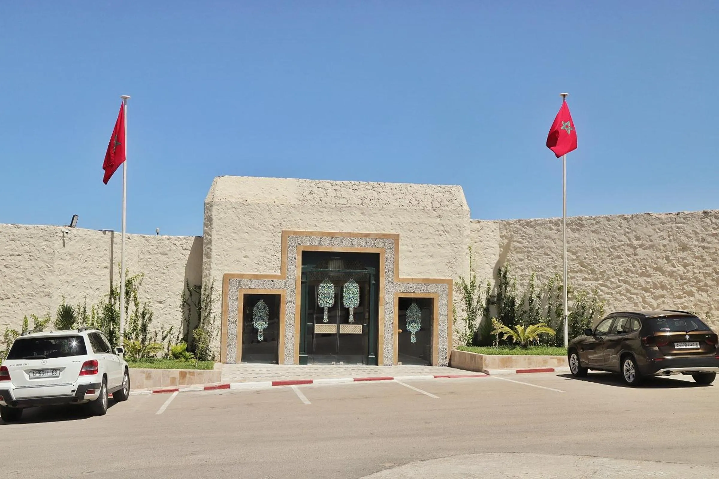 Parking in Hotel Parador