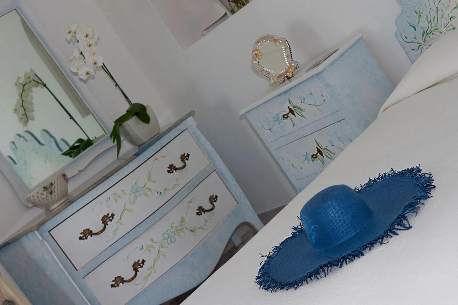 Decorative detail, Bed in Villa Rosa