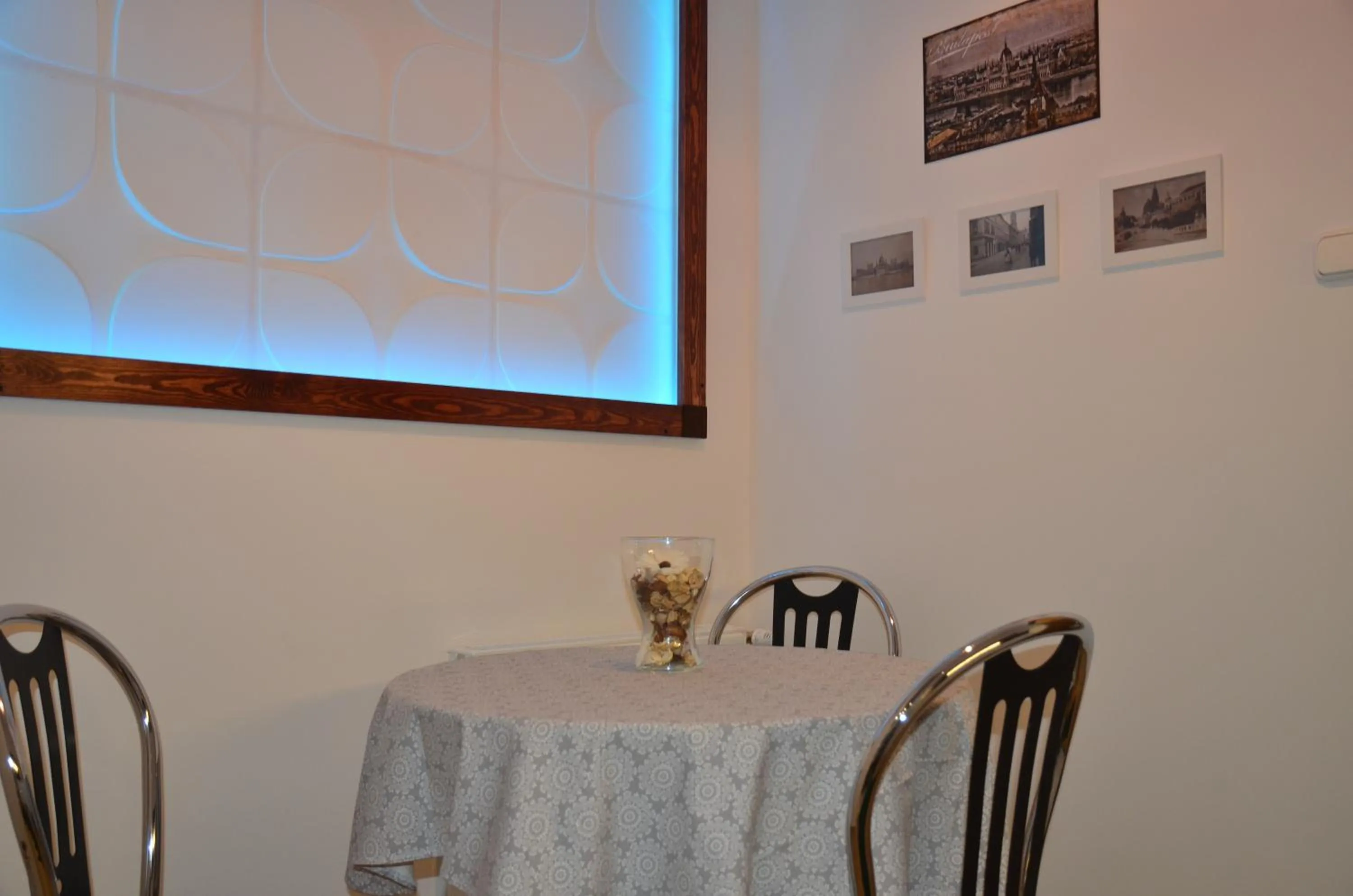 Dining area in Váci Street Downtown Apartments