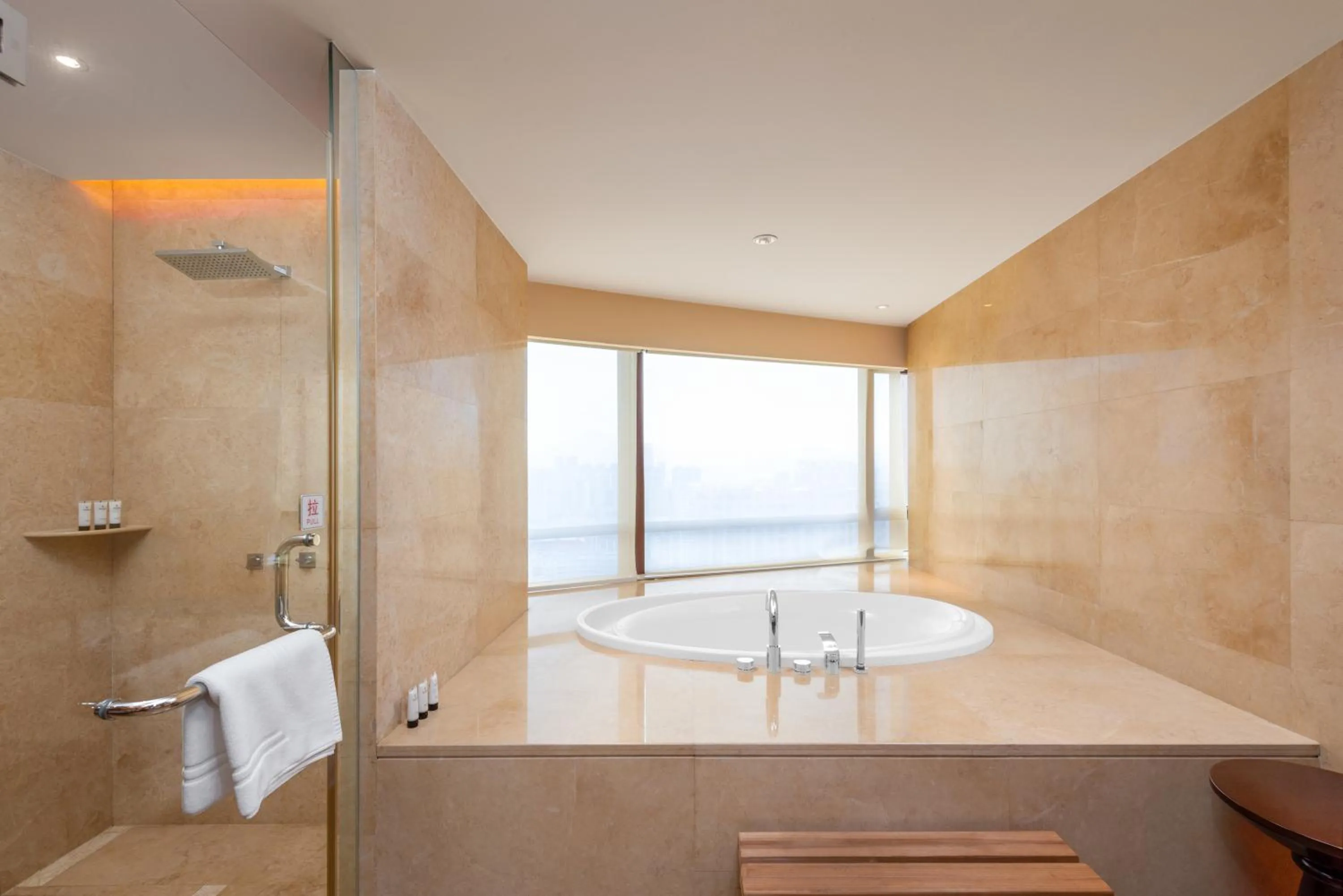 Shower in Wyndham Putian Downtown