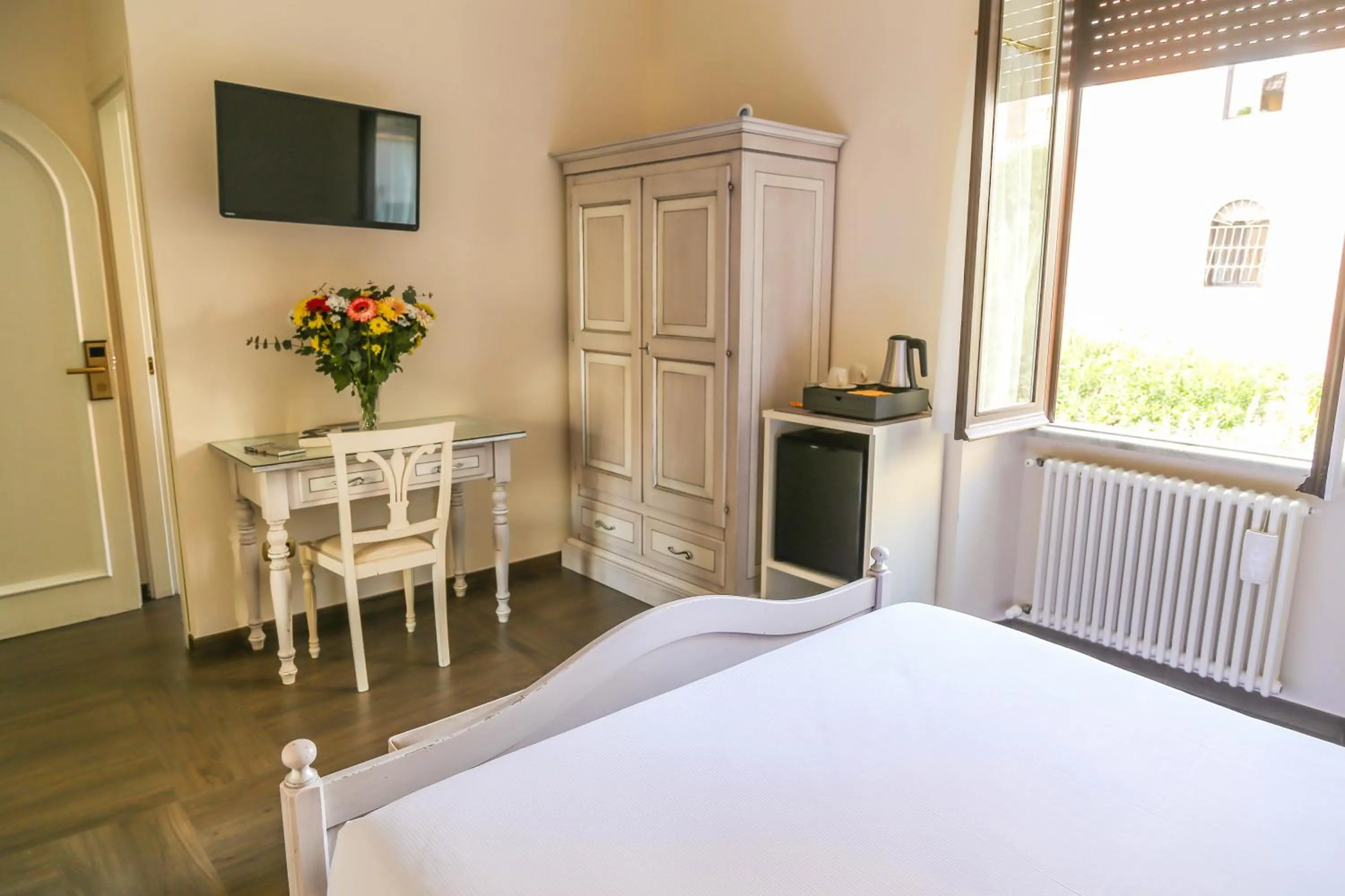 Bedroom, Bed in Villa Matissa