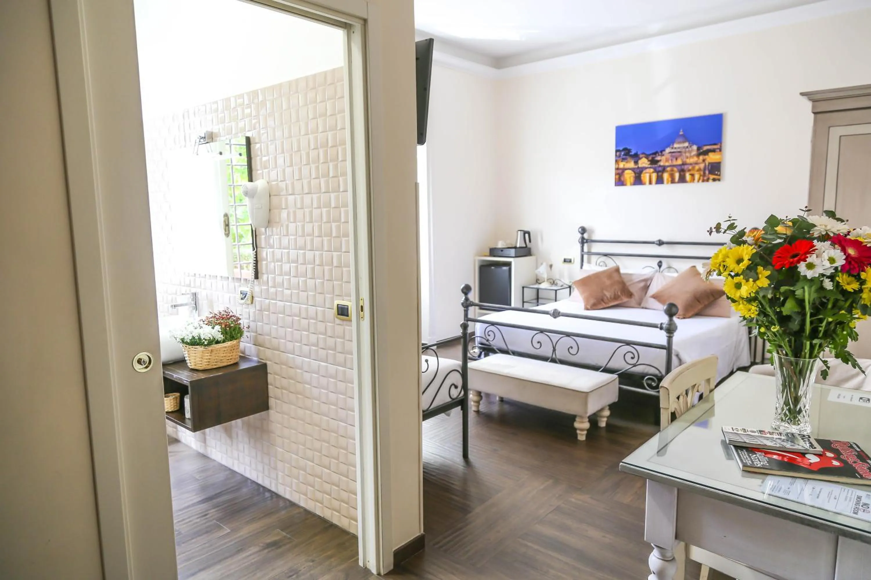 Bedroom, Bed in Villa Matissa