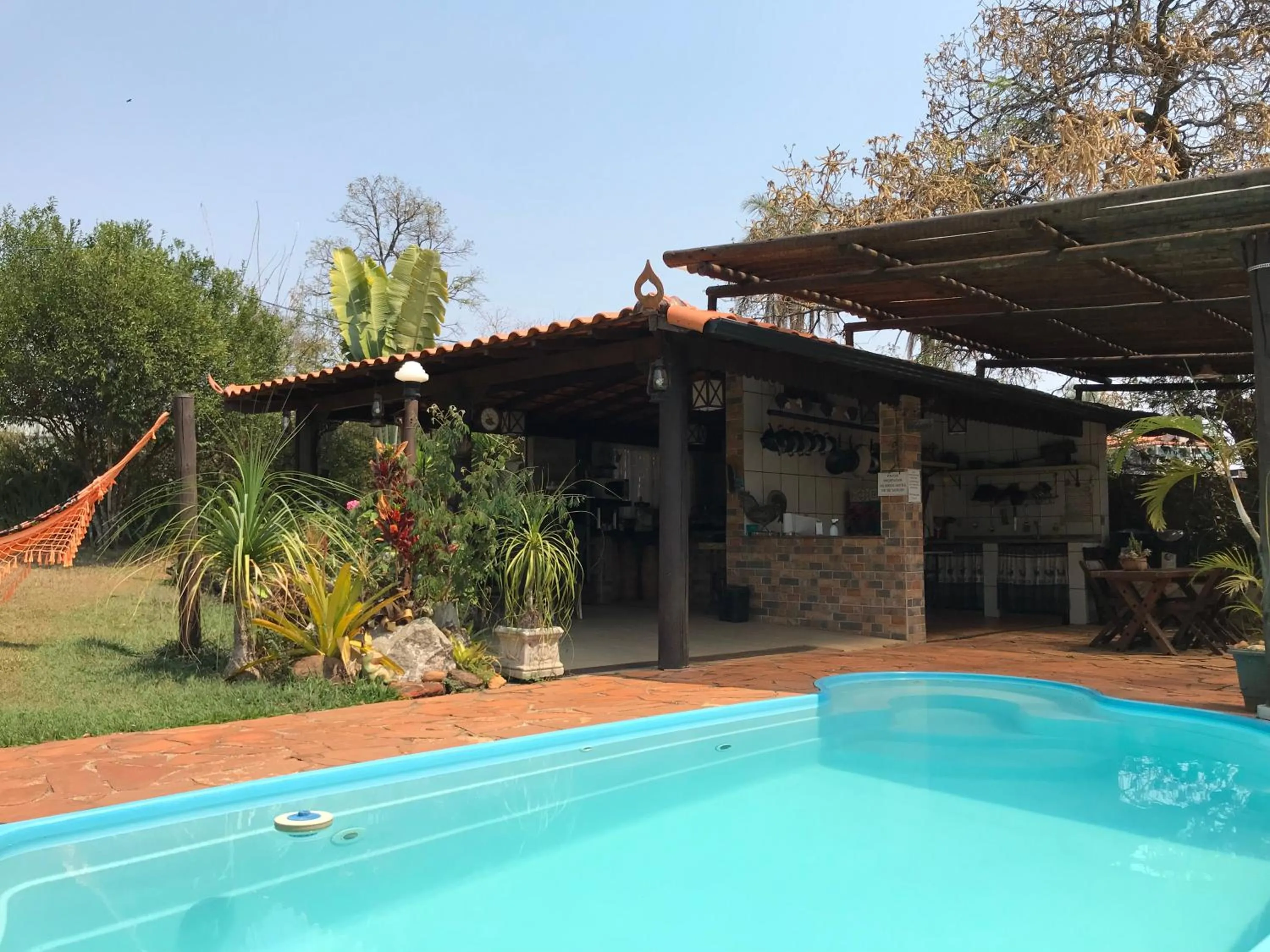 Property building in Estância das Angolas - Inhotim