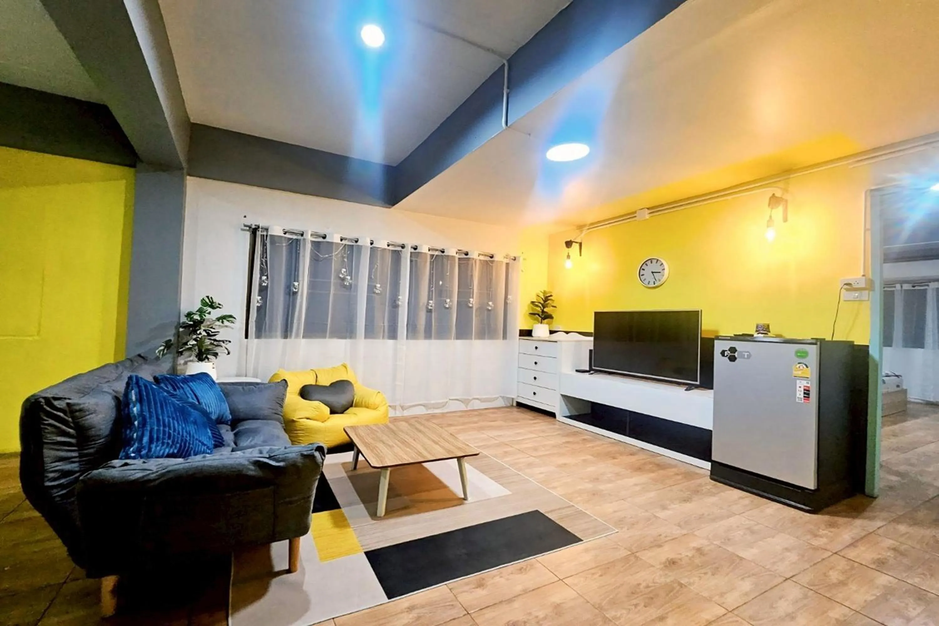 Living room in Me U Hostel