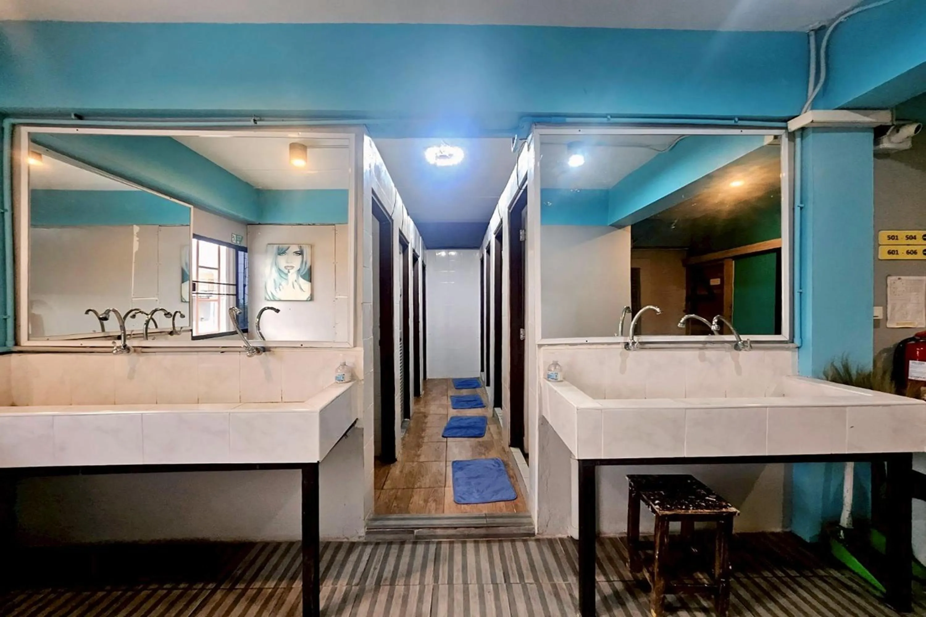 Bathroom in Me U Hostel