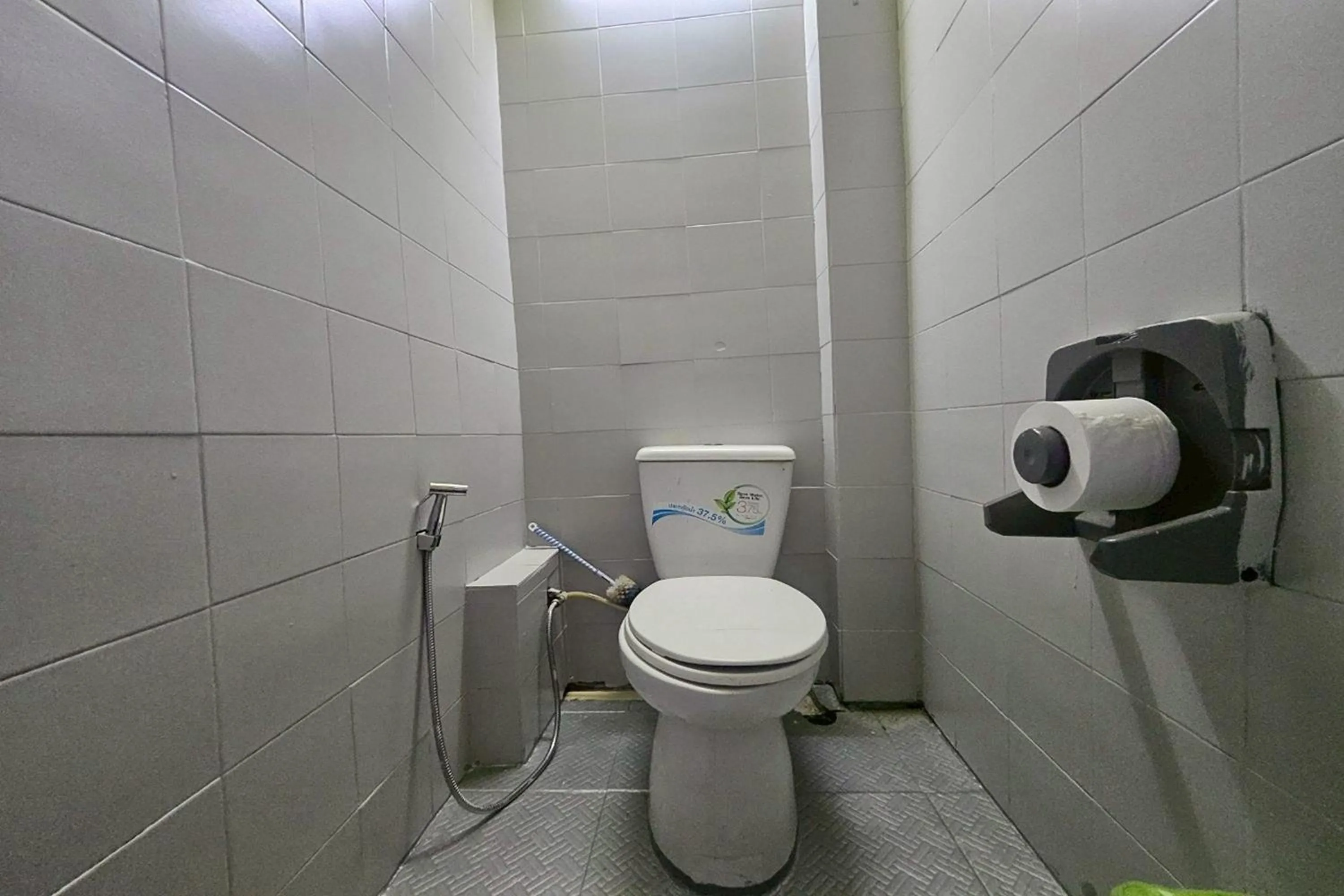 Bathroom in Me U Hostel