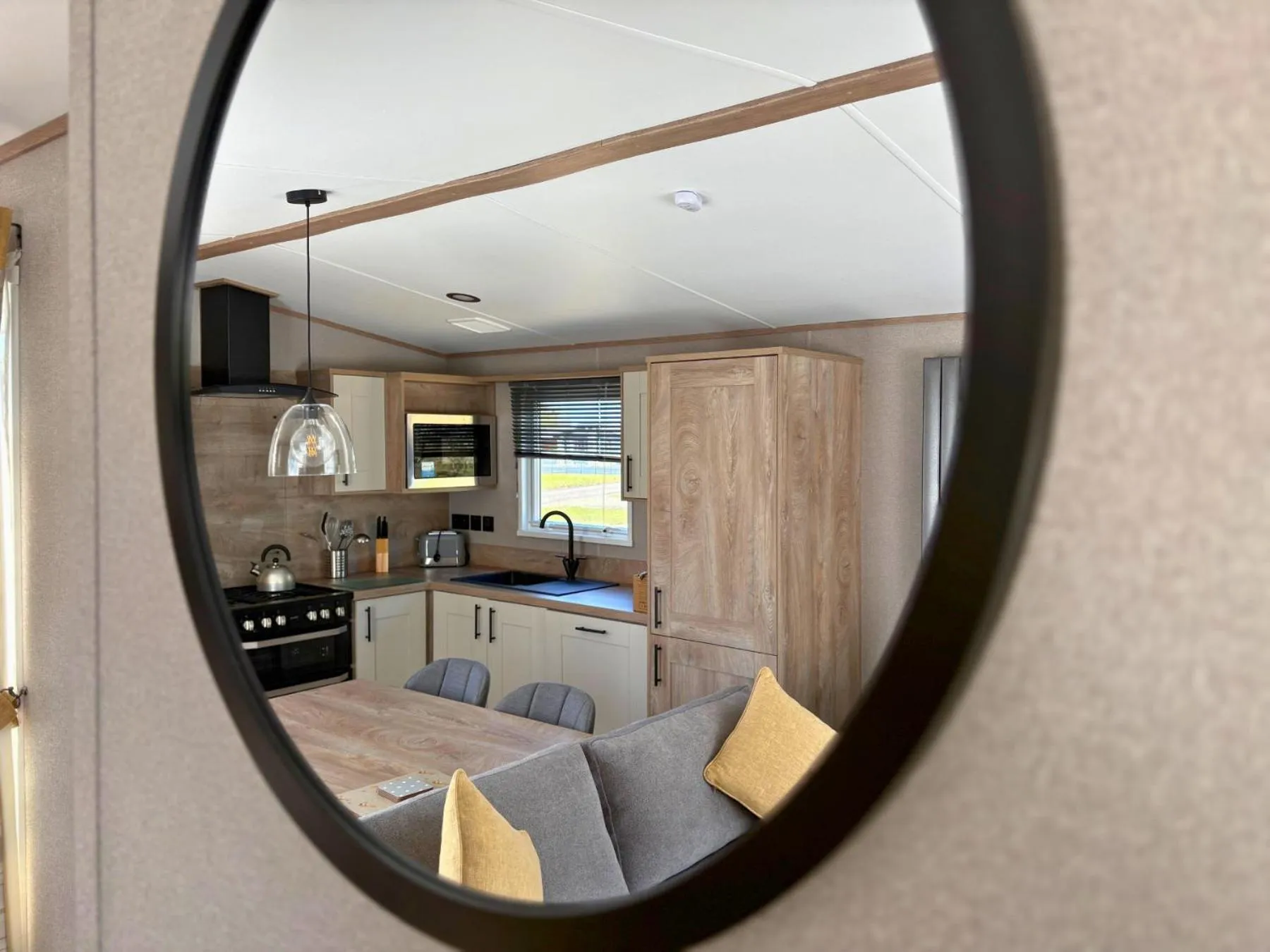 Kitchen or kitchenette in Linwater Caravan Park - Luxury Lodges and Static Caravans near Edinburgh