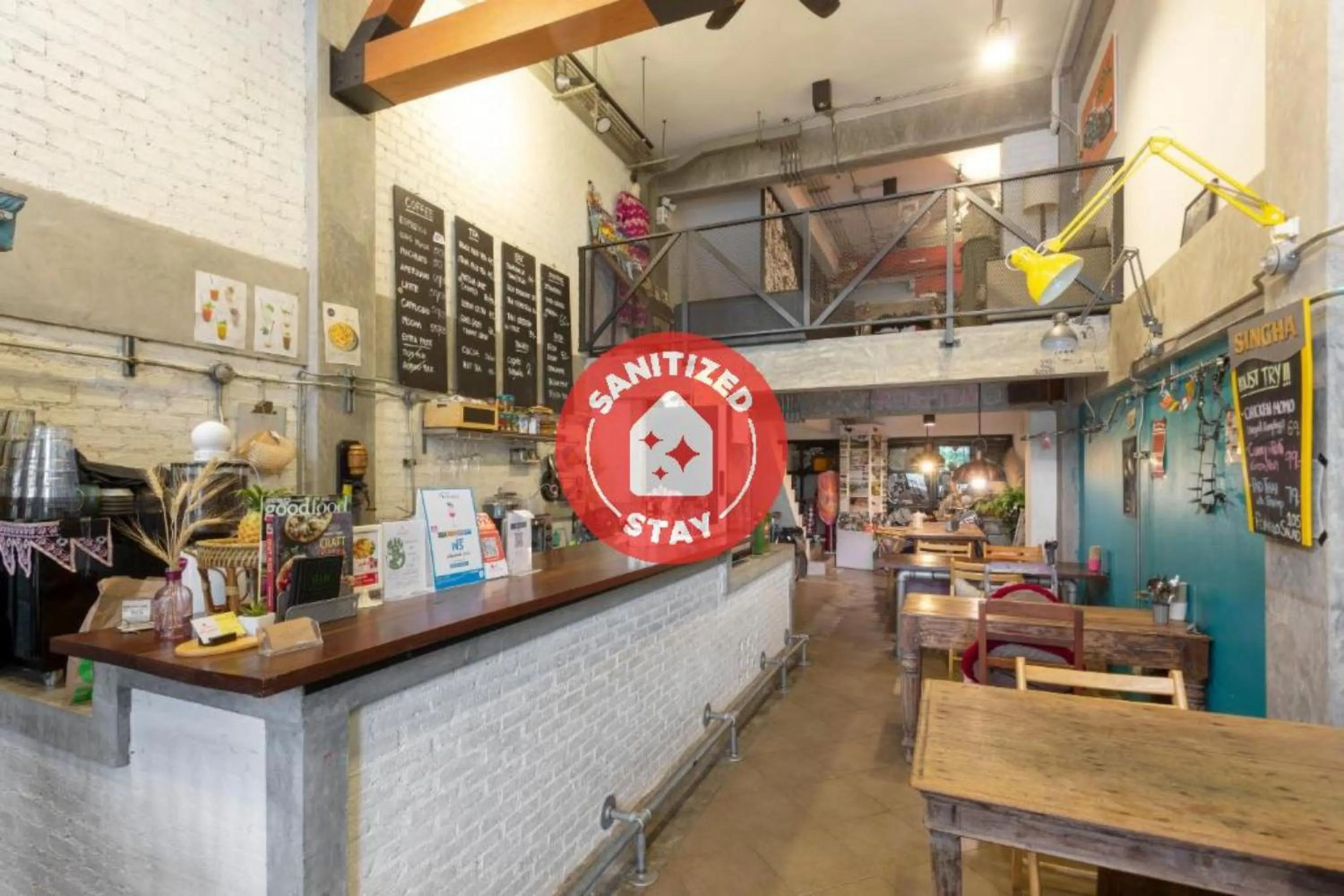 Restaurant/places to eat in Box Hostel N Cafe