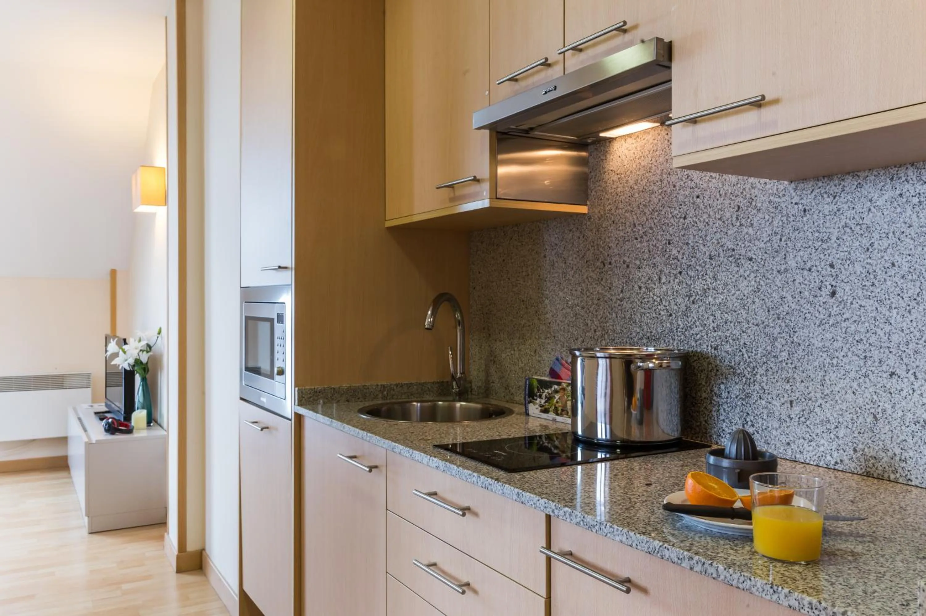 Kitchen or kitchenette in Pierre & Vacances Pas de la Casa Princesa