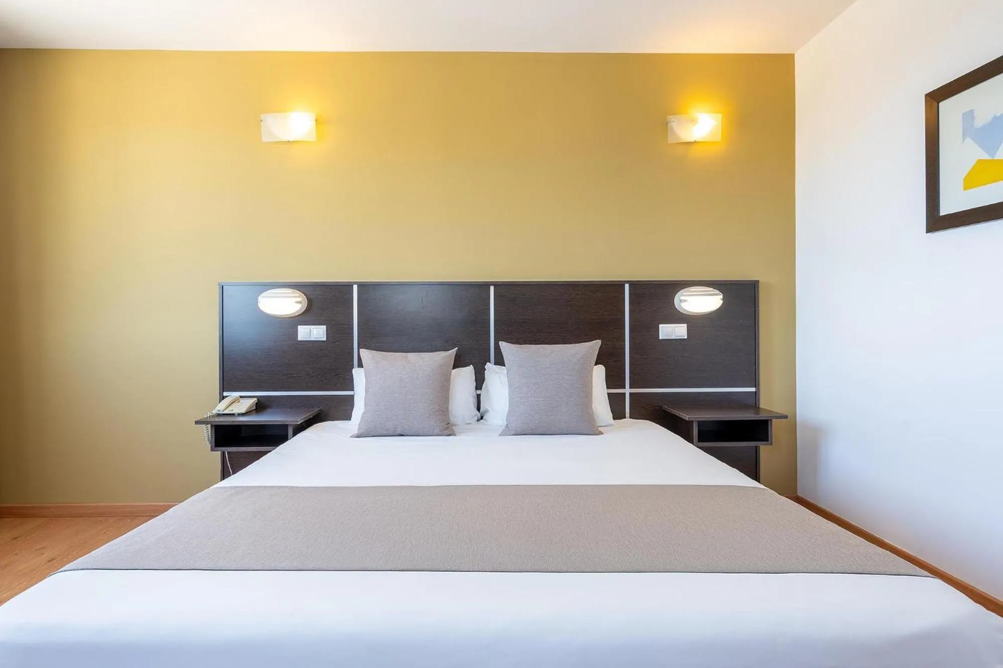 Photo of the whole room, Bed in La Estación