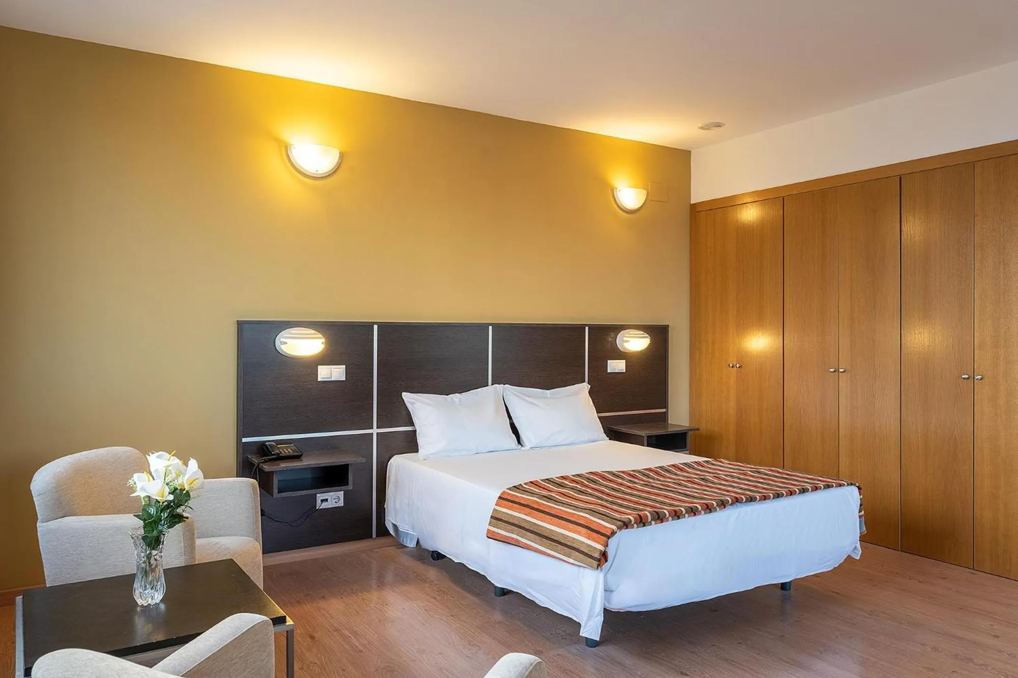 Photo of the whole room, Bed in La Estación