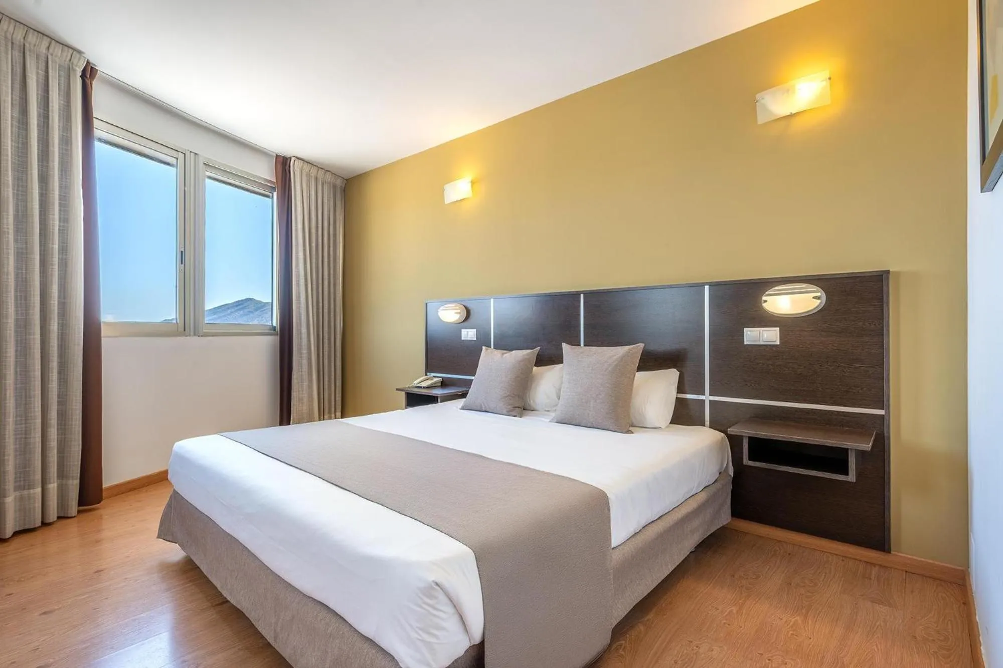 Photo of the whole room, Bed in La Estación