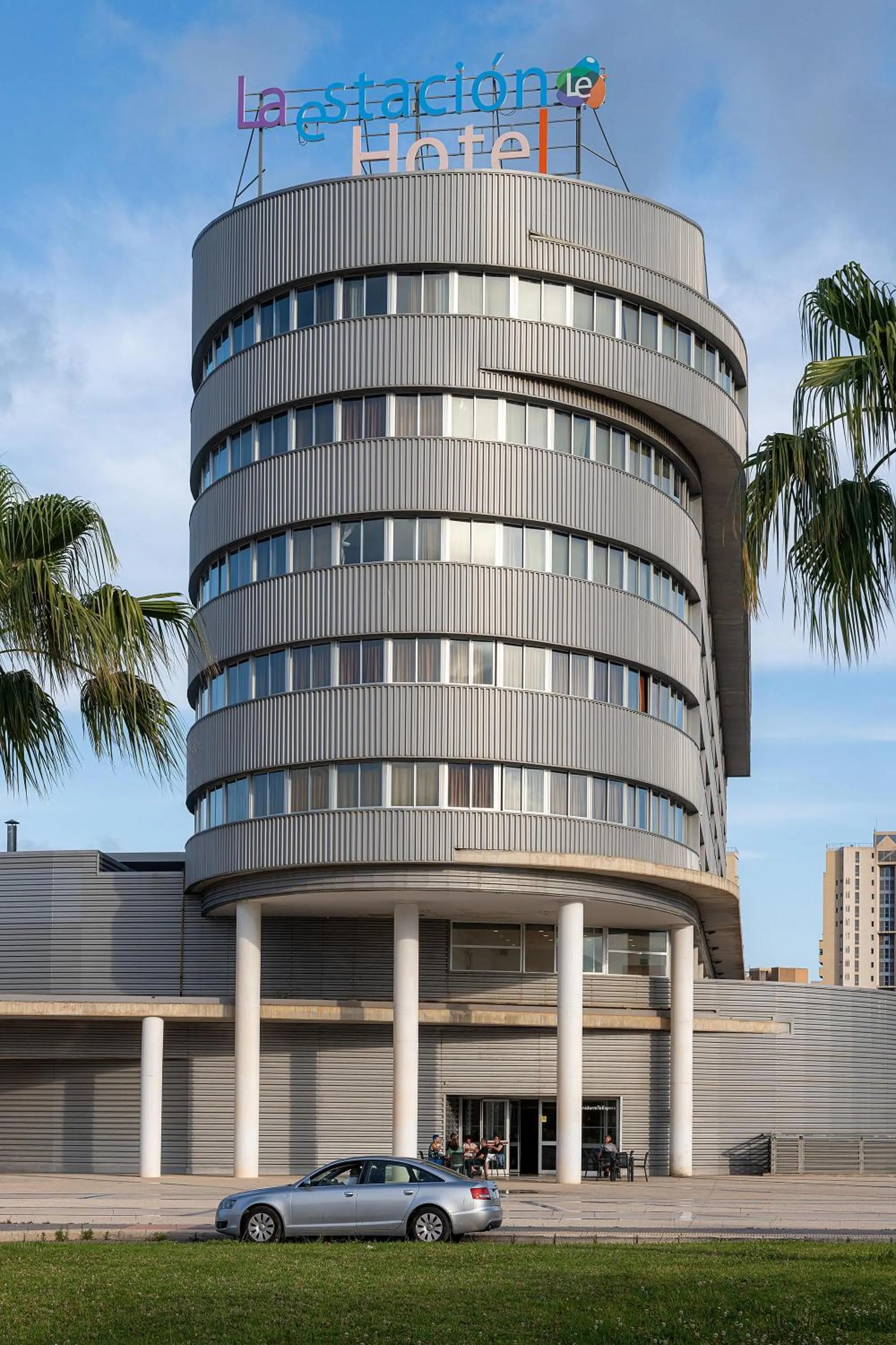 Property building in La Estación