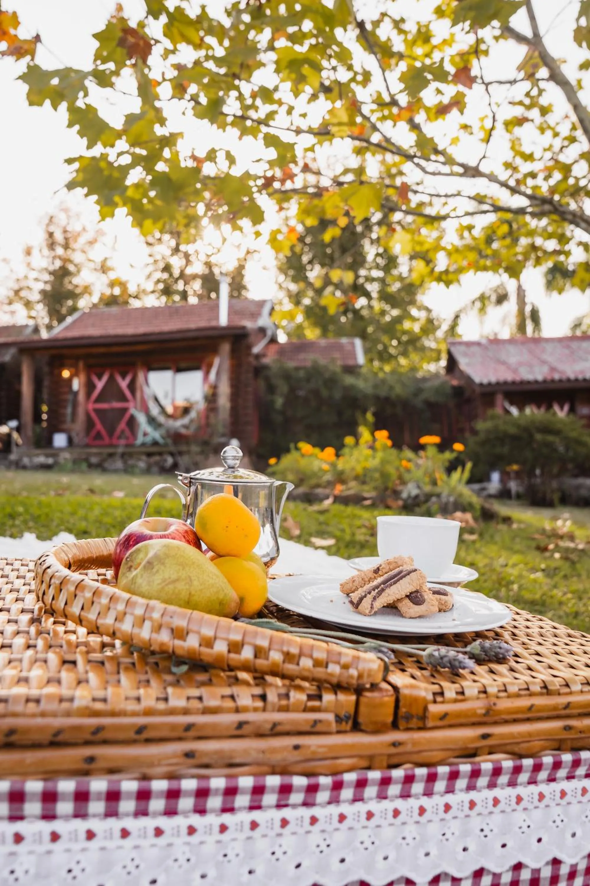 Food and drinks in Casa no Campo, aconchego com lareira e banheira em quase todas Cabanas!