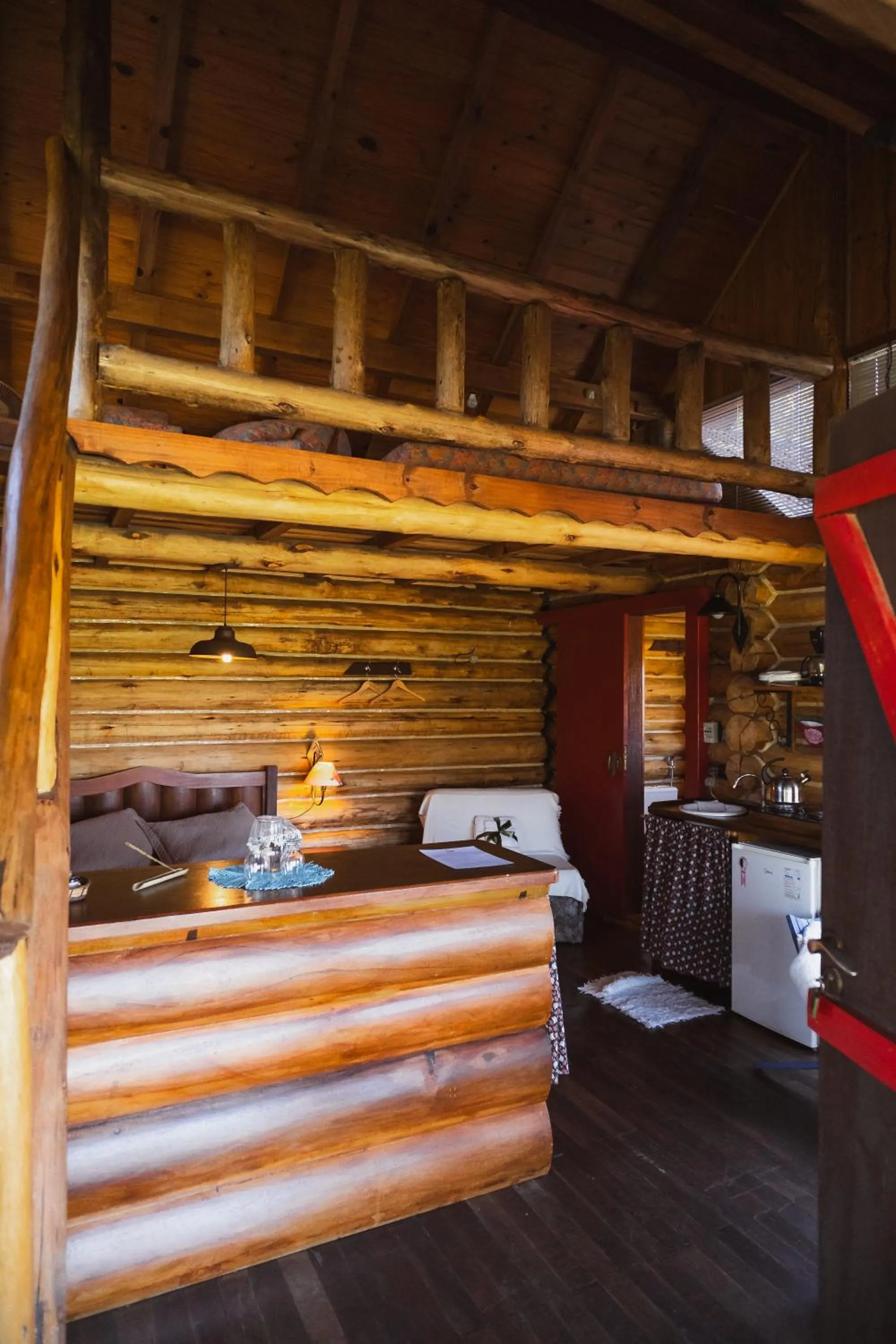 Bed in Casa no Campo, aconchego com lareira e banheira em quase todas Cabanas!