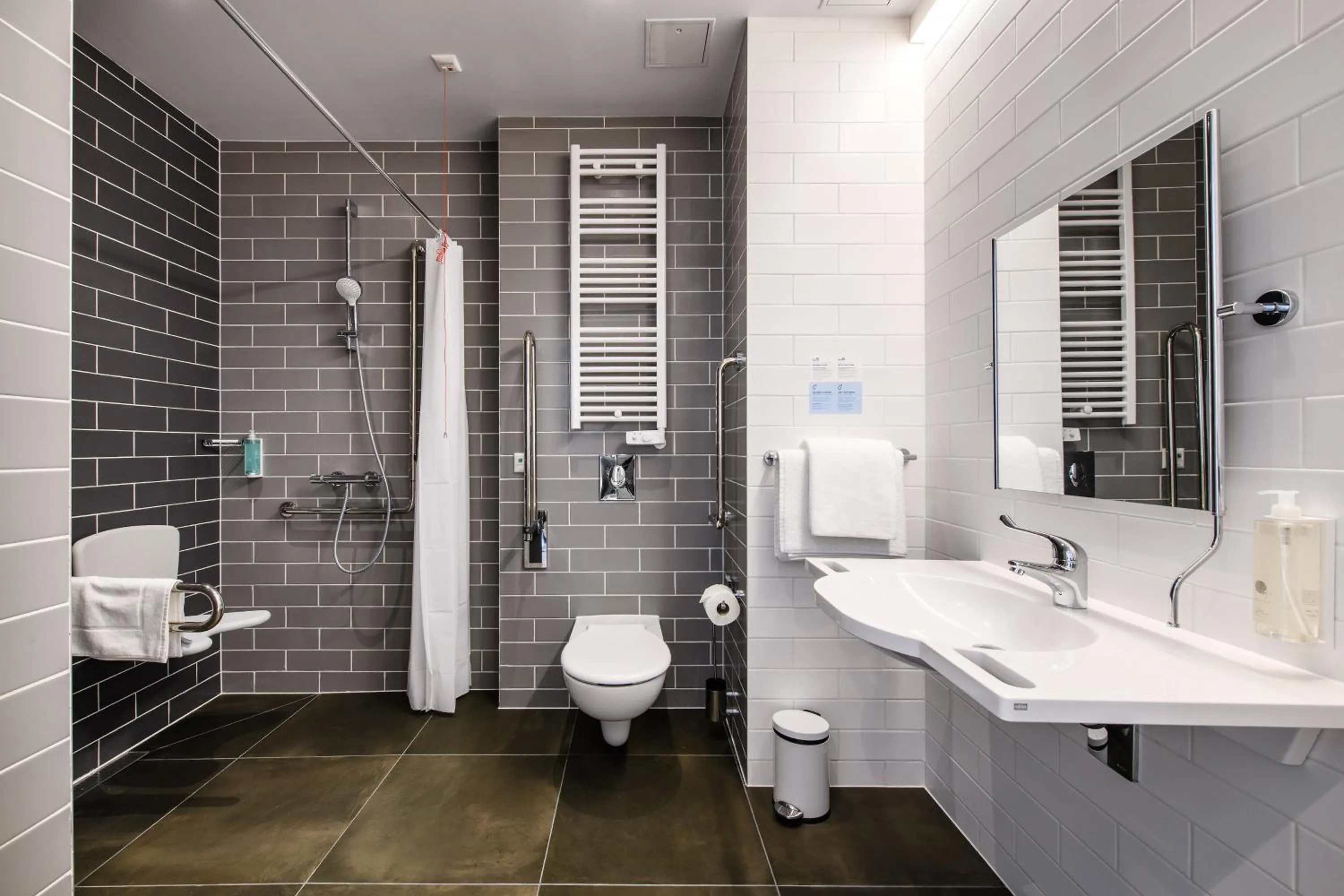 Bathroom in Holiday Inn Express Lublin by IHG