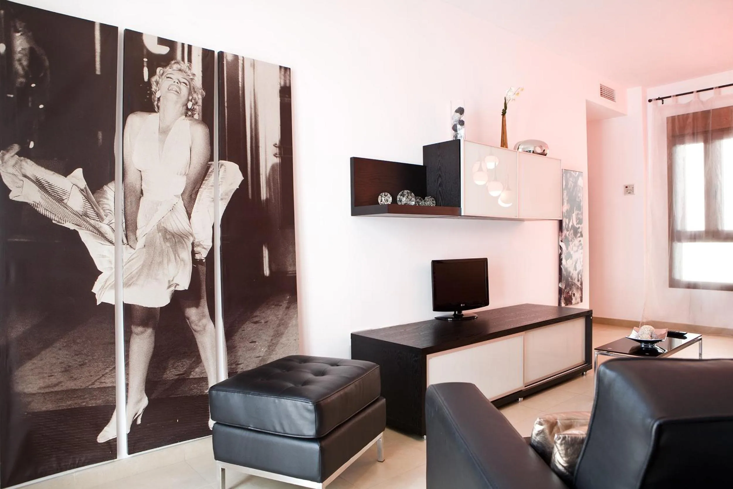 Two-Bedroom Apartment in Real de Cartuja Apartments & Suites