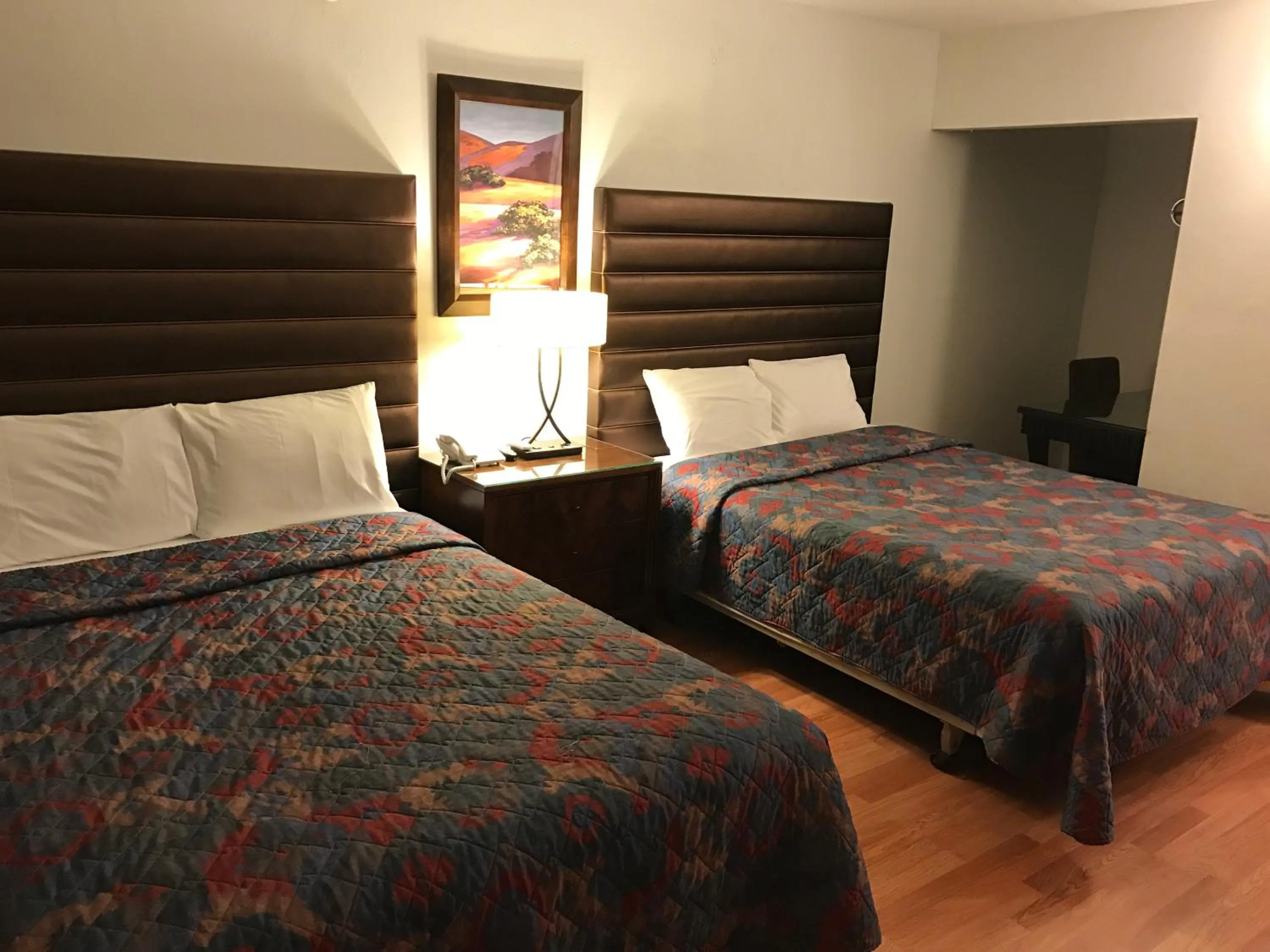 Bed in Discovery Inn