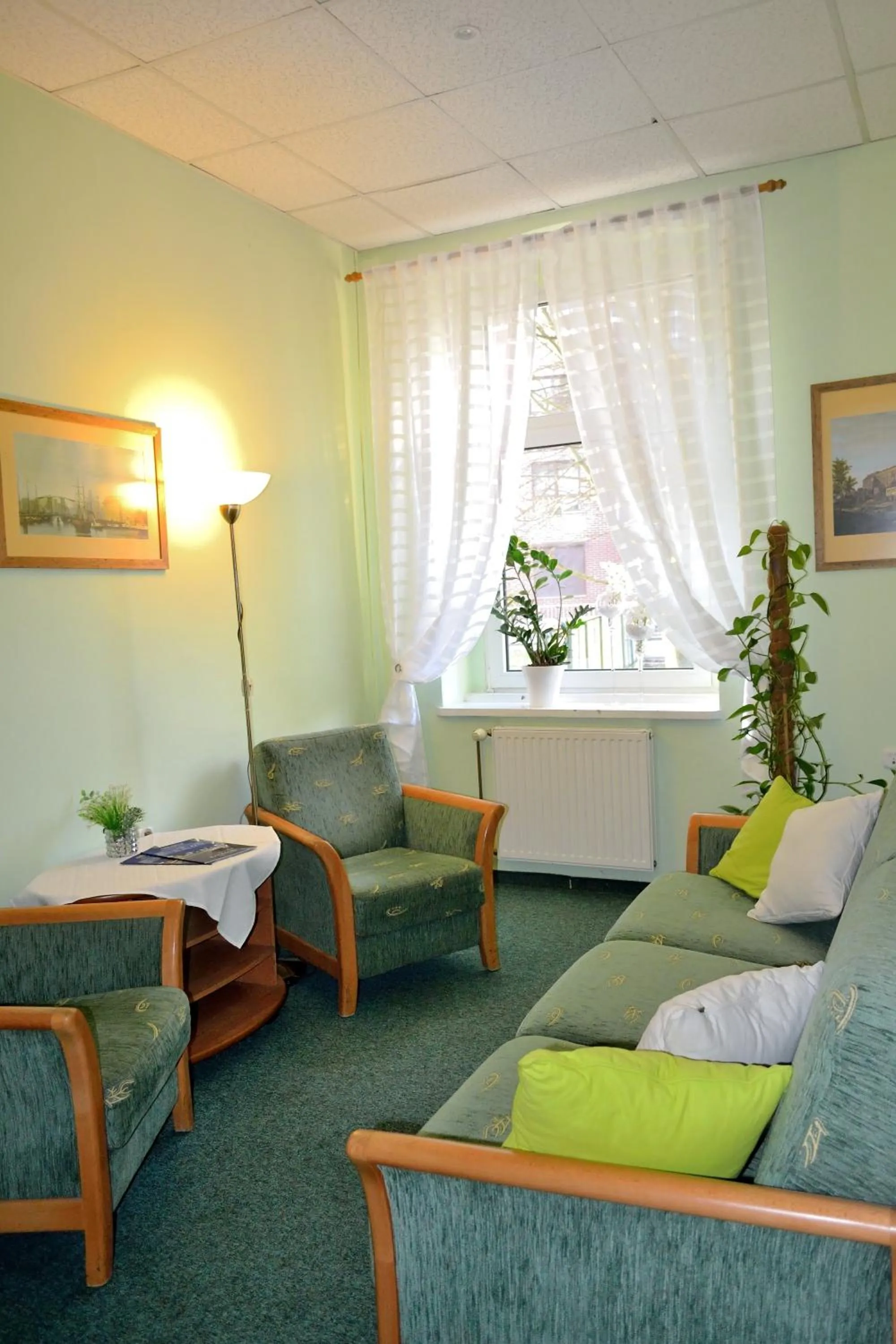 Lobby or reception, Bed in Hotel Kapitan