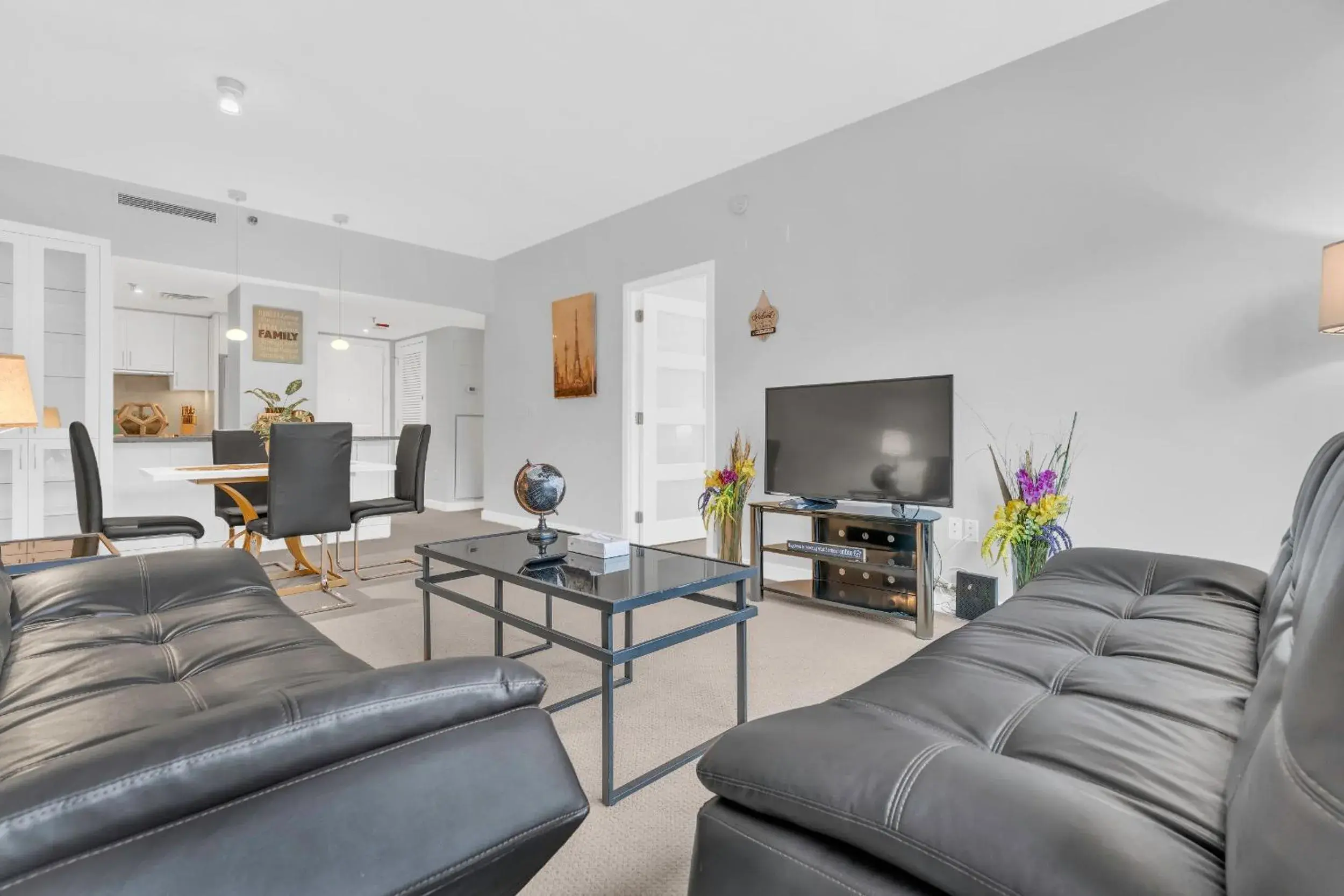 Heaven on Washington Fully Furnished Apartments Heaven on Washington Fully Furnished Apartments