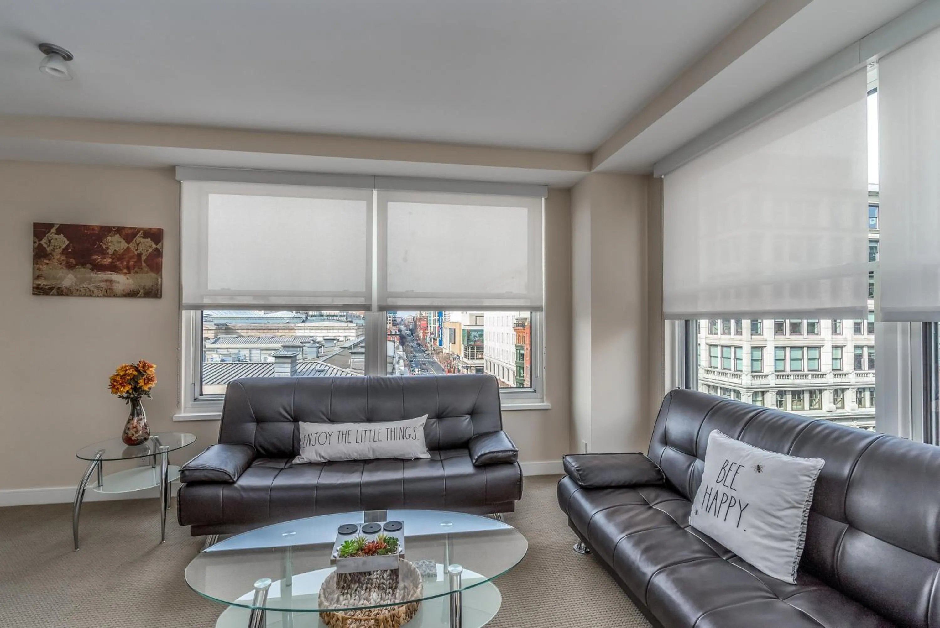 Heaven on Washington Fully Furnished Apartments