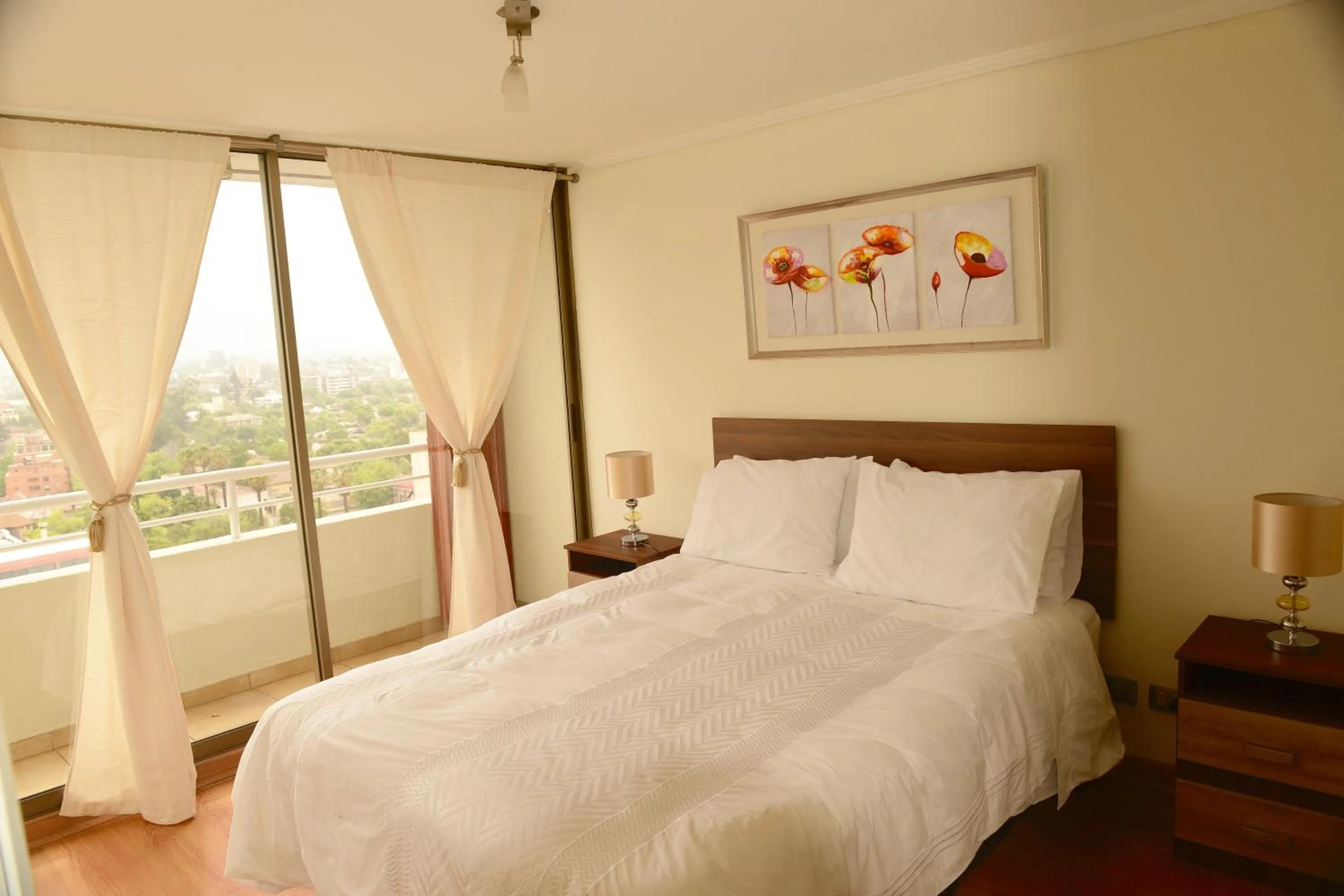 Bedroom, Bed in Chilean Suites Providencia II