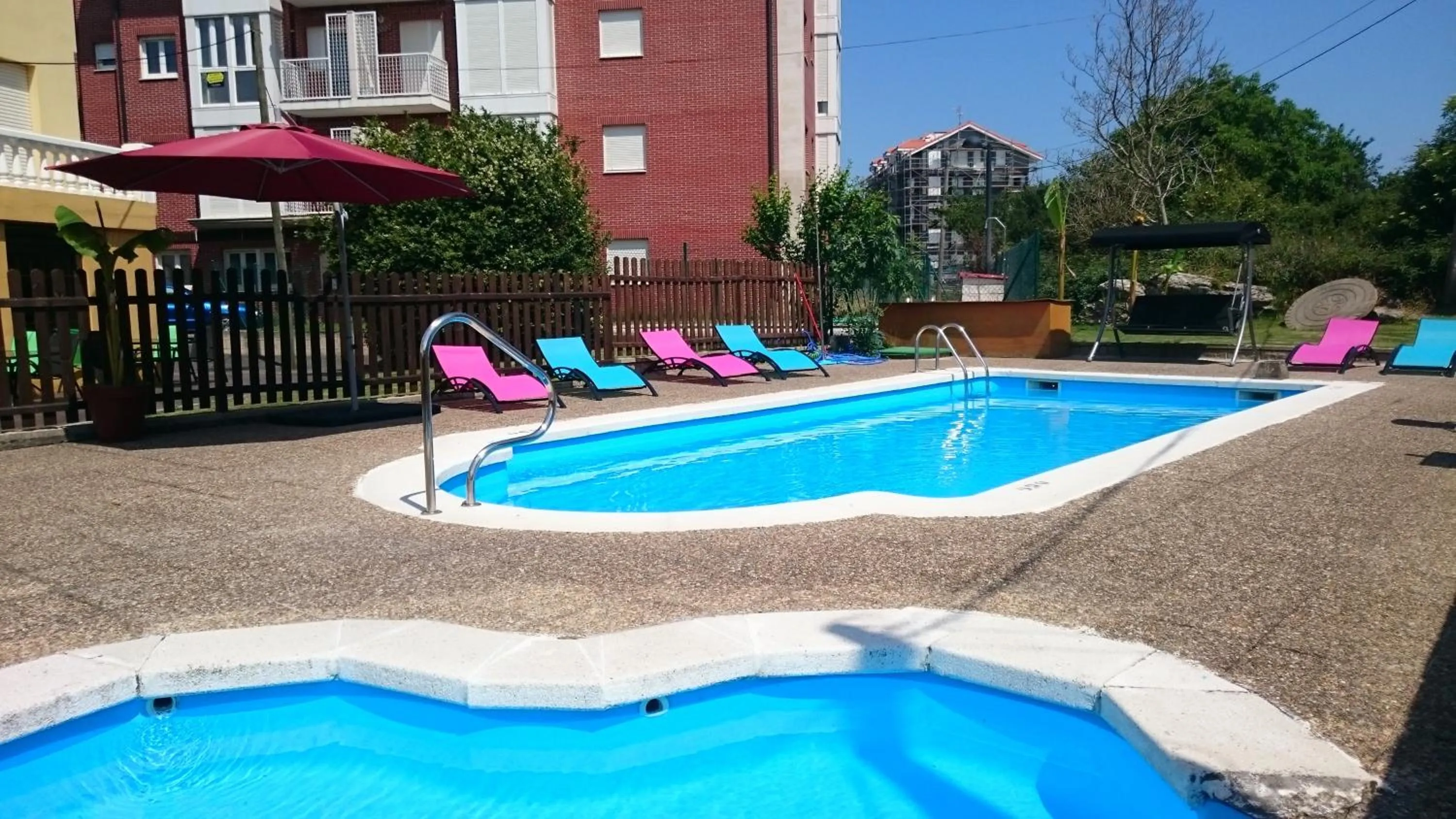 Swimming pool in Hotel Azcona