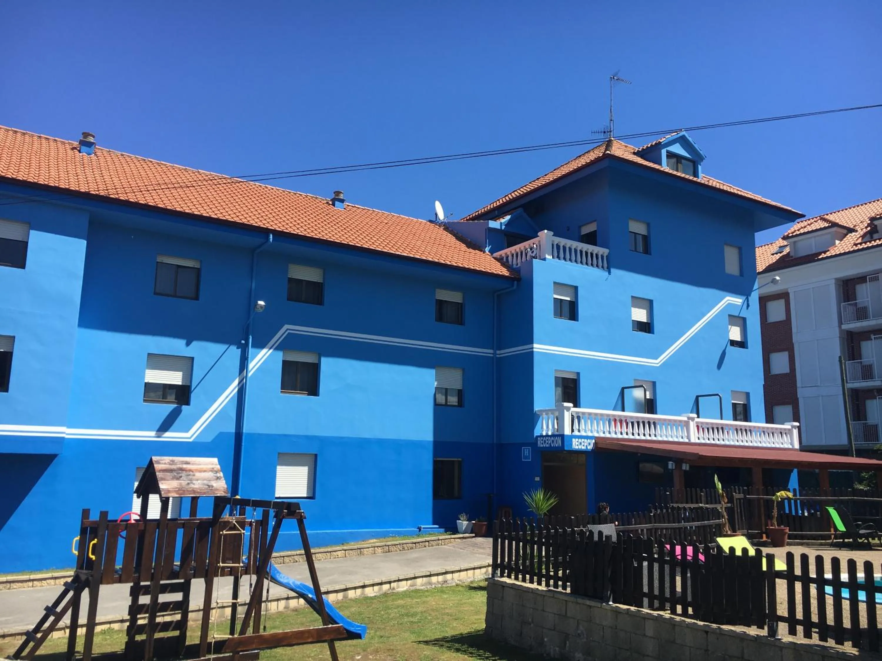 Facade/entrance in Hotel Azcona